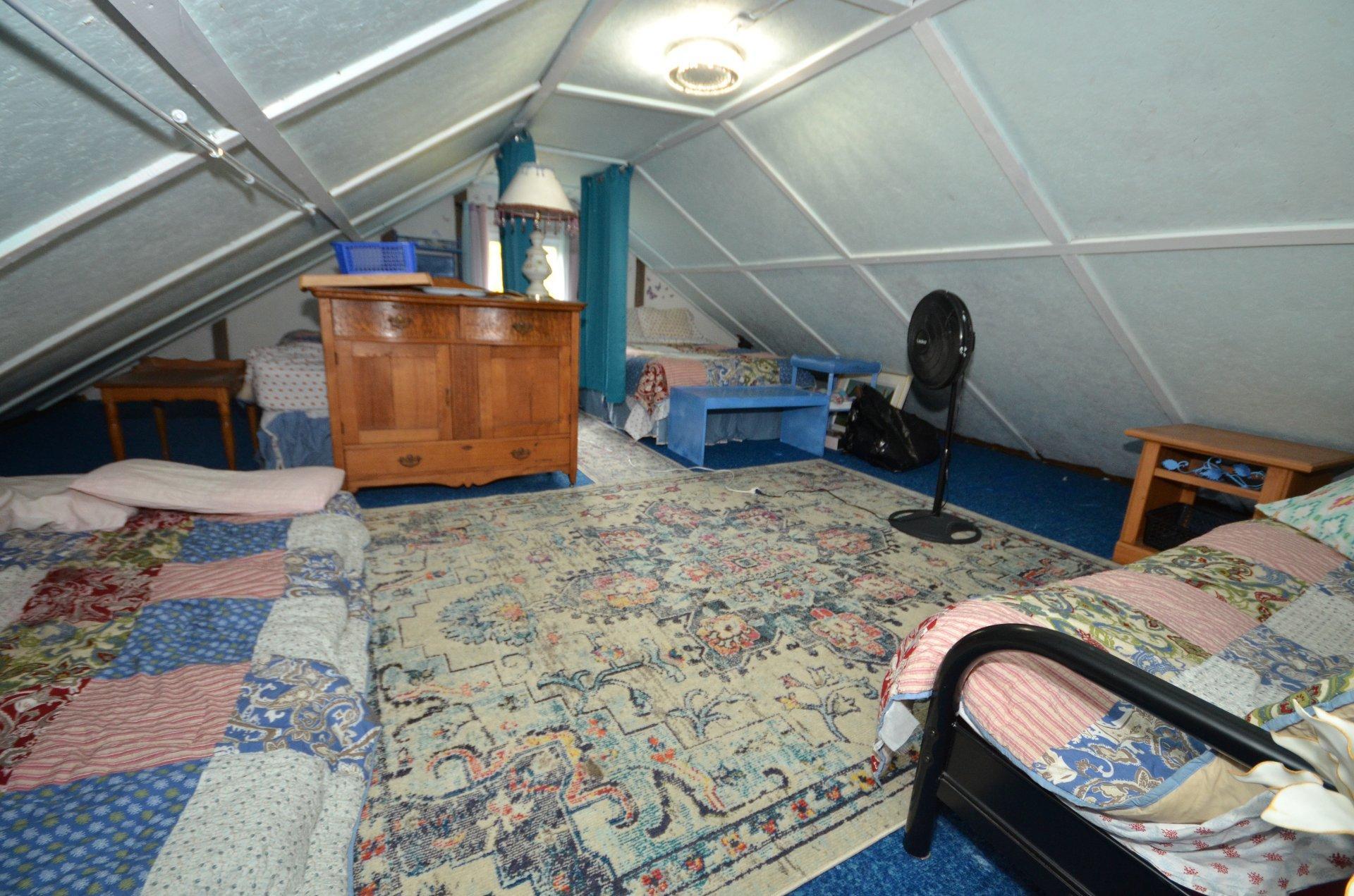 









2563


Ch. du Village

,
Mont-Tremblant,




QC
J8E1E9

