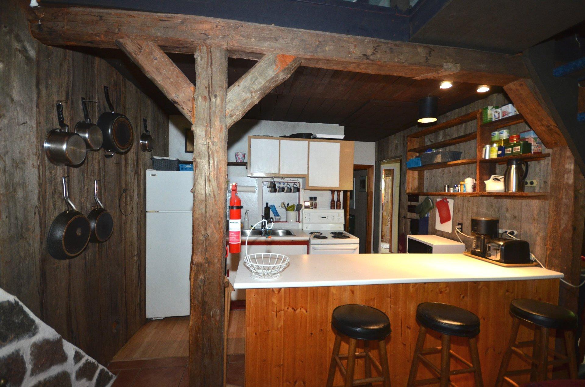









2563


Ch. du Village

,
Mont-Tremblant,




QC
J8E1E9

