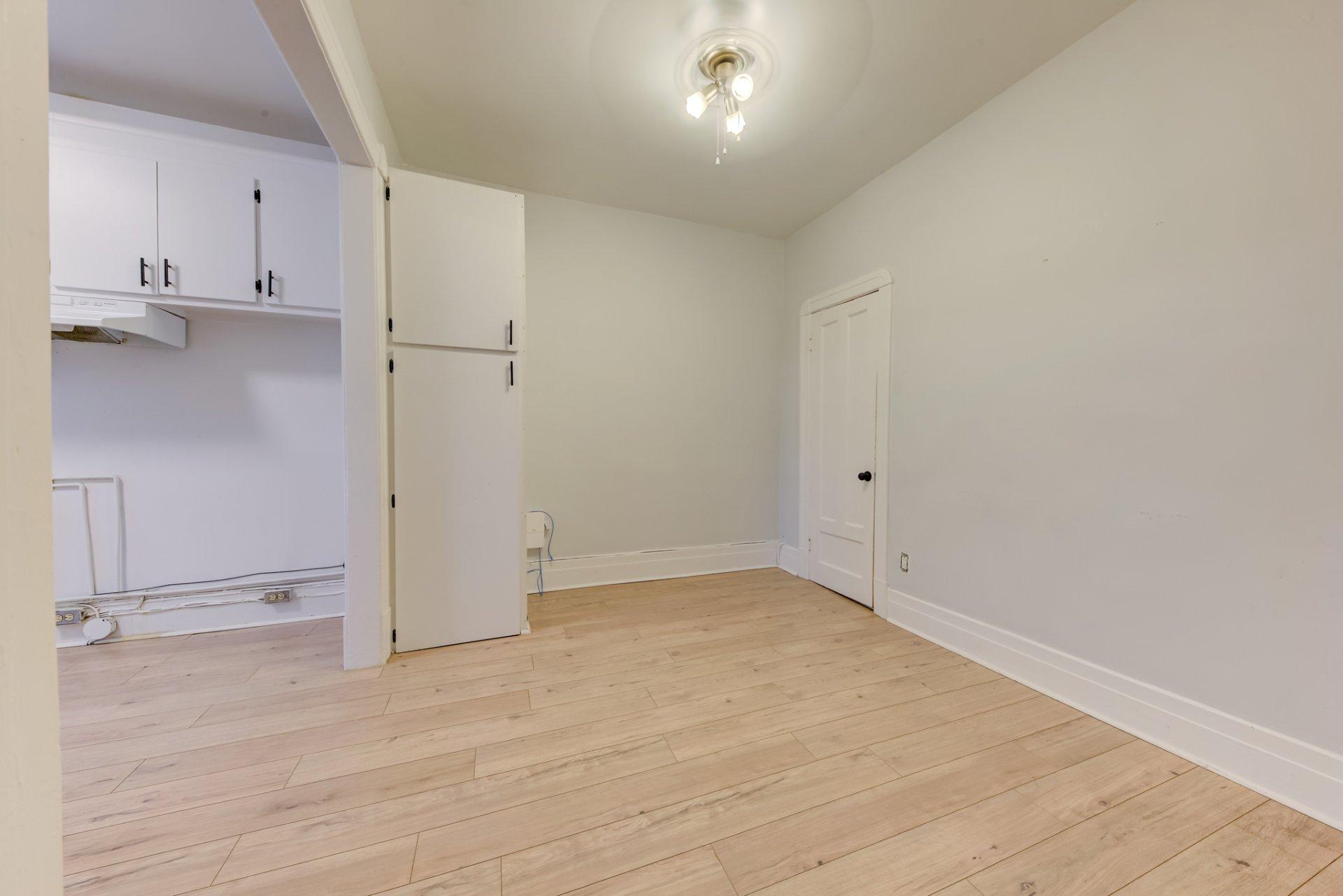 









2177


Rue Davidson

,
Montréal (Mercier/Hochelaga-Maisonneuve),




QC
H1W2Y7


