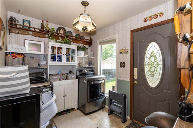 









88


Hay

RD,
Gonor,




MB
R1C 0C1

