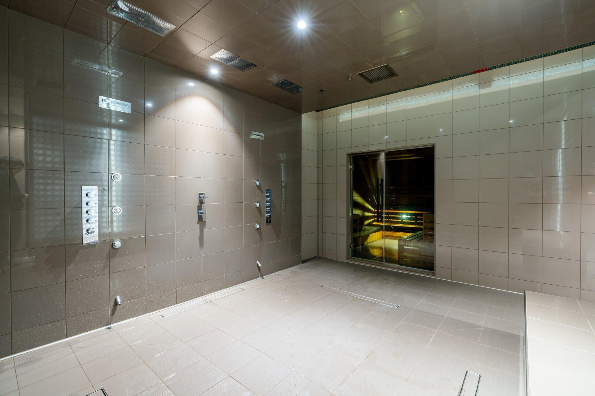 









1288


Av. des Canadiens-de-Montréal

, 2505,
Montréal (Ville-Marie),




QC
H3B3B3

