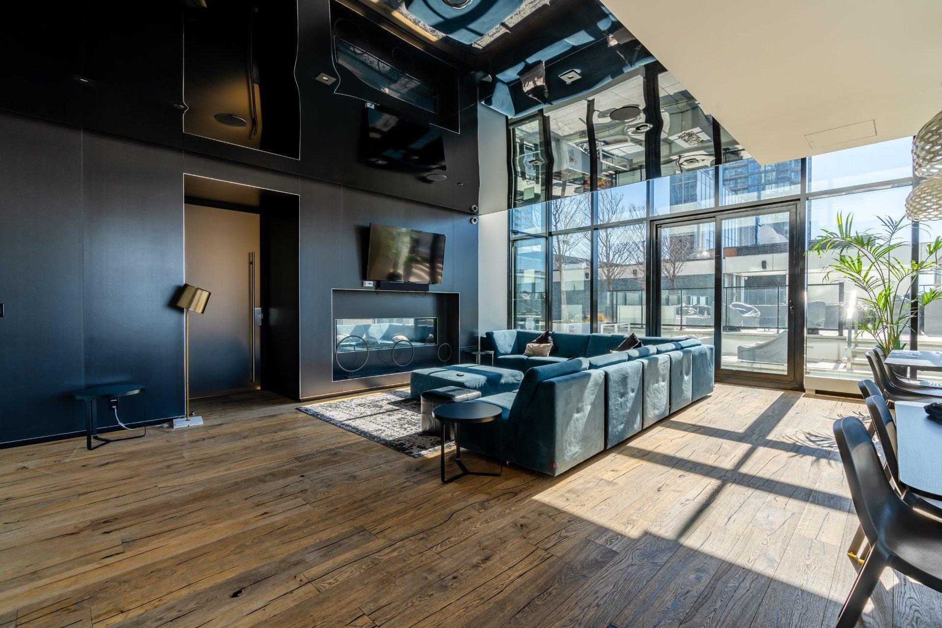









1288


Av. des Canadiens-de-Montréal

, 2505,
Montréal (Ville-Marie),




QC
H3B3B3

