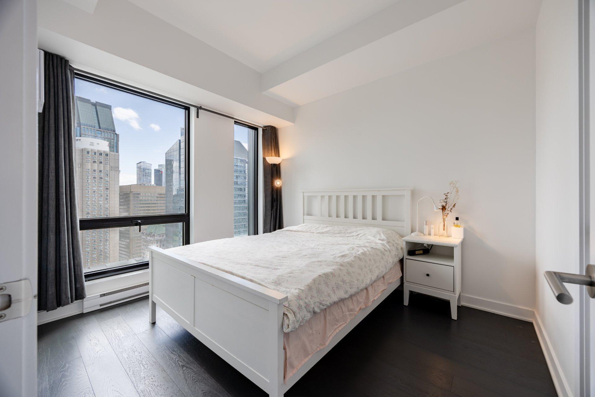 









1288


Av. des Canadiens-de-Montréal

, 2505,
Montréal (Ville-Marie),




QC
H3B3B3


