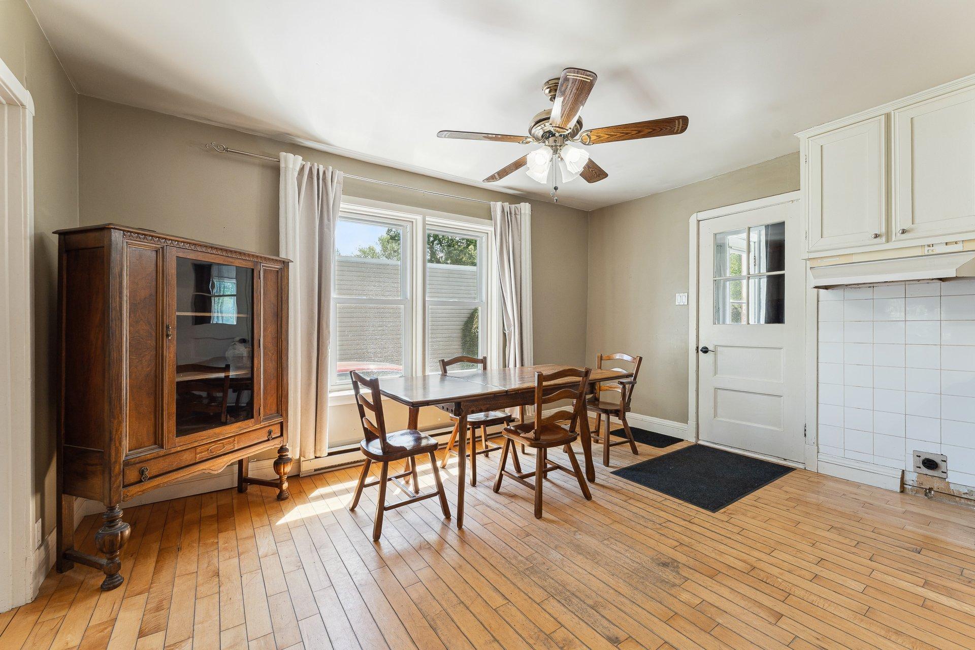 









133

 - 133A


Rue du Nord

,
Cowansville,




QC
J2K2L6

