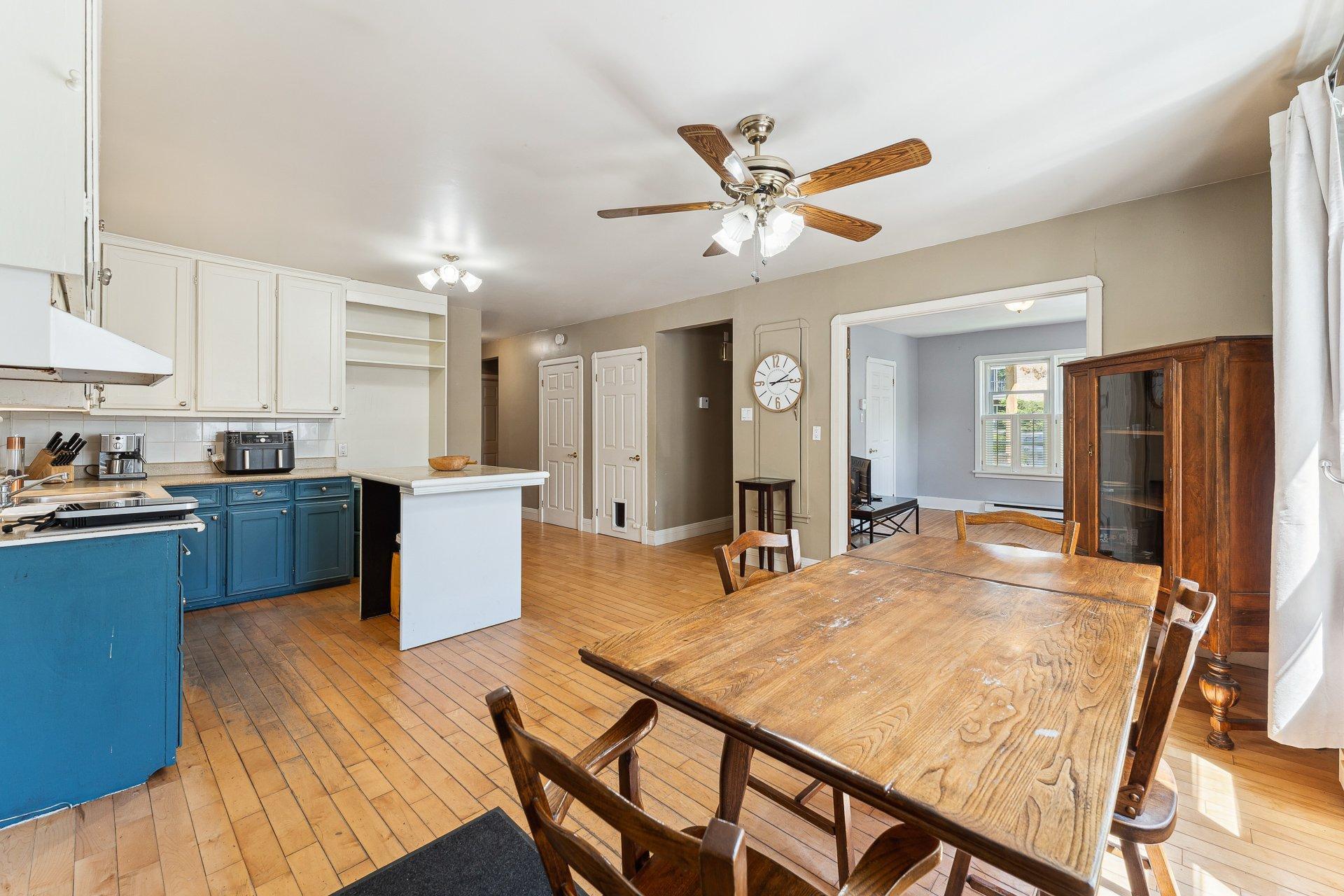 









133

 - 133A


Rue du Nord

,
Cowansville,




QC
J2K2L6

