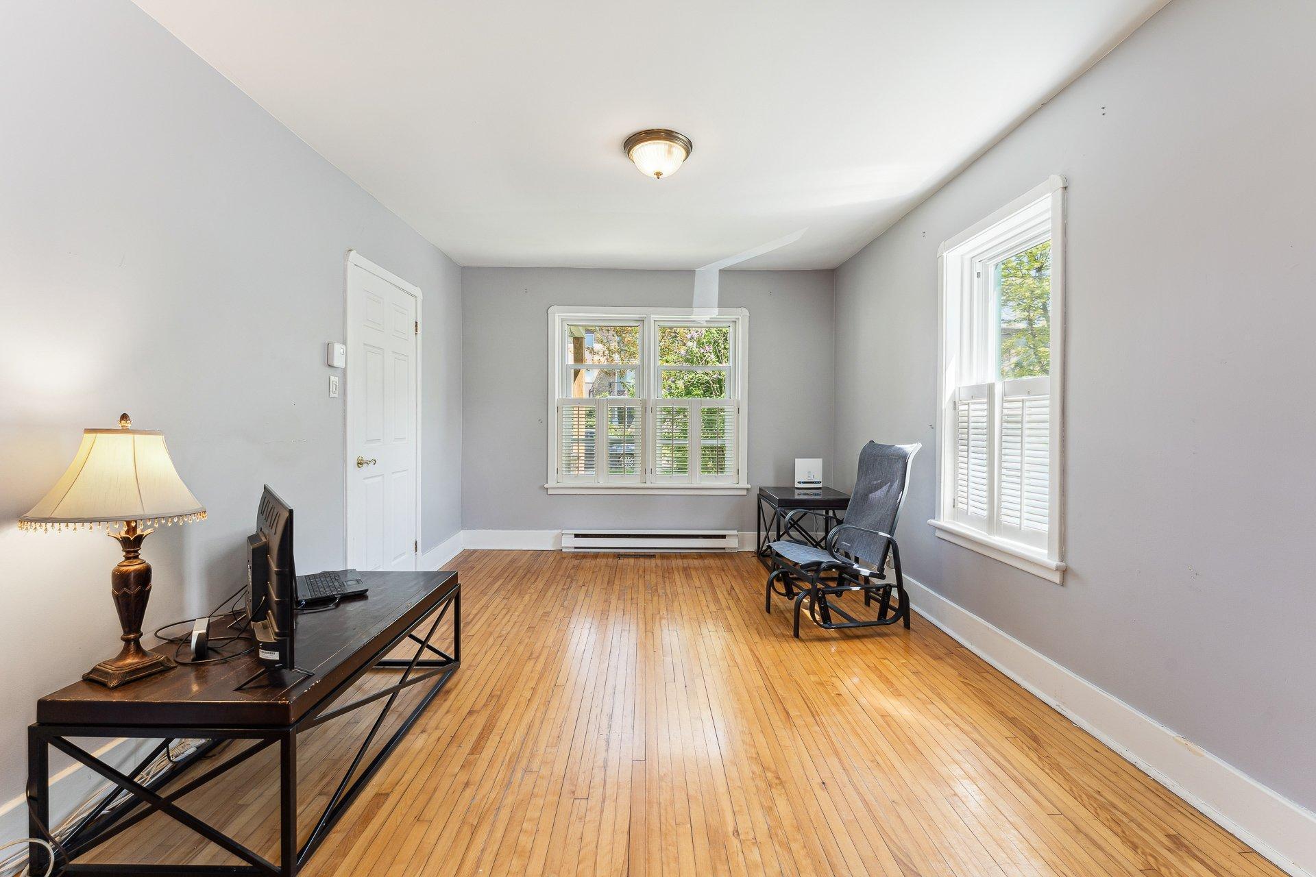 









133

 - 133A


Rue du Nord

,
Cowansville,




QC
J2K2L6

