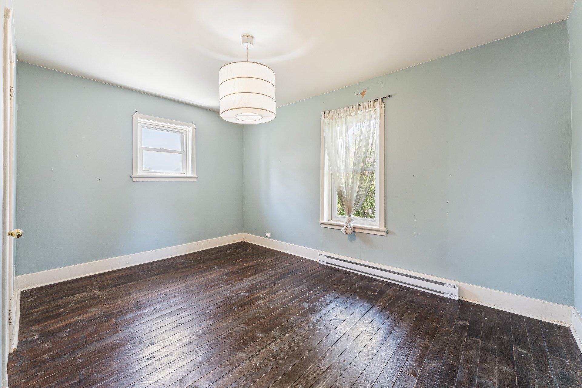 









133

 - 133A


Rue du Nord

,
Cowansville,




QC
J2K2L6

