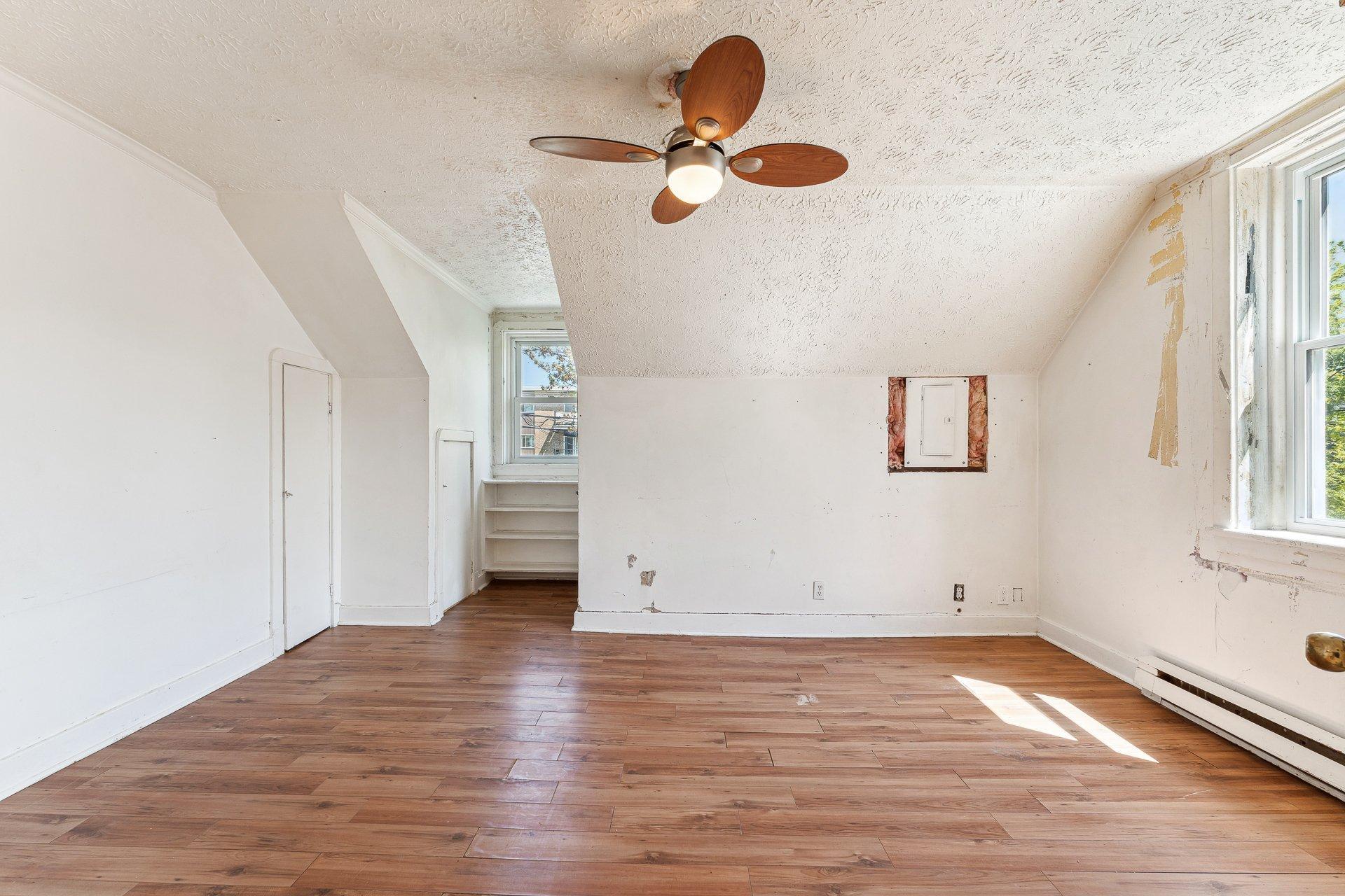 









133

 - 133A


Rue du Nord

,
Cowansville,




QC
J2K2L6

