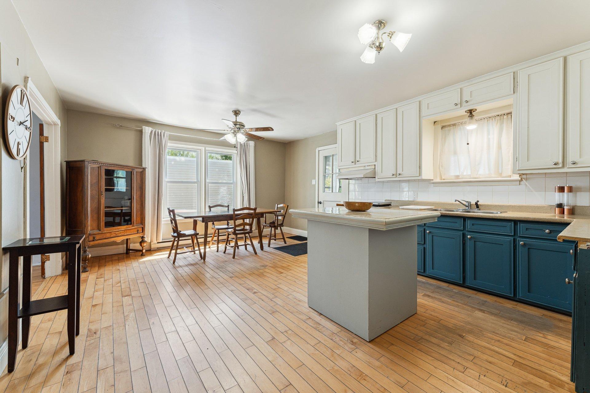 









133

 - 133A


Rue du Nord

,
Cowansville,




QC
J2K2L6

