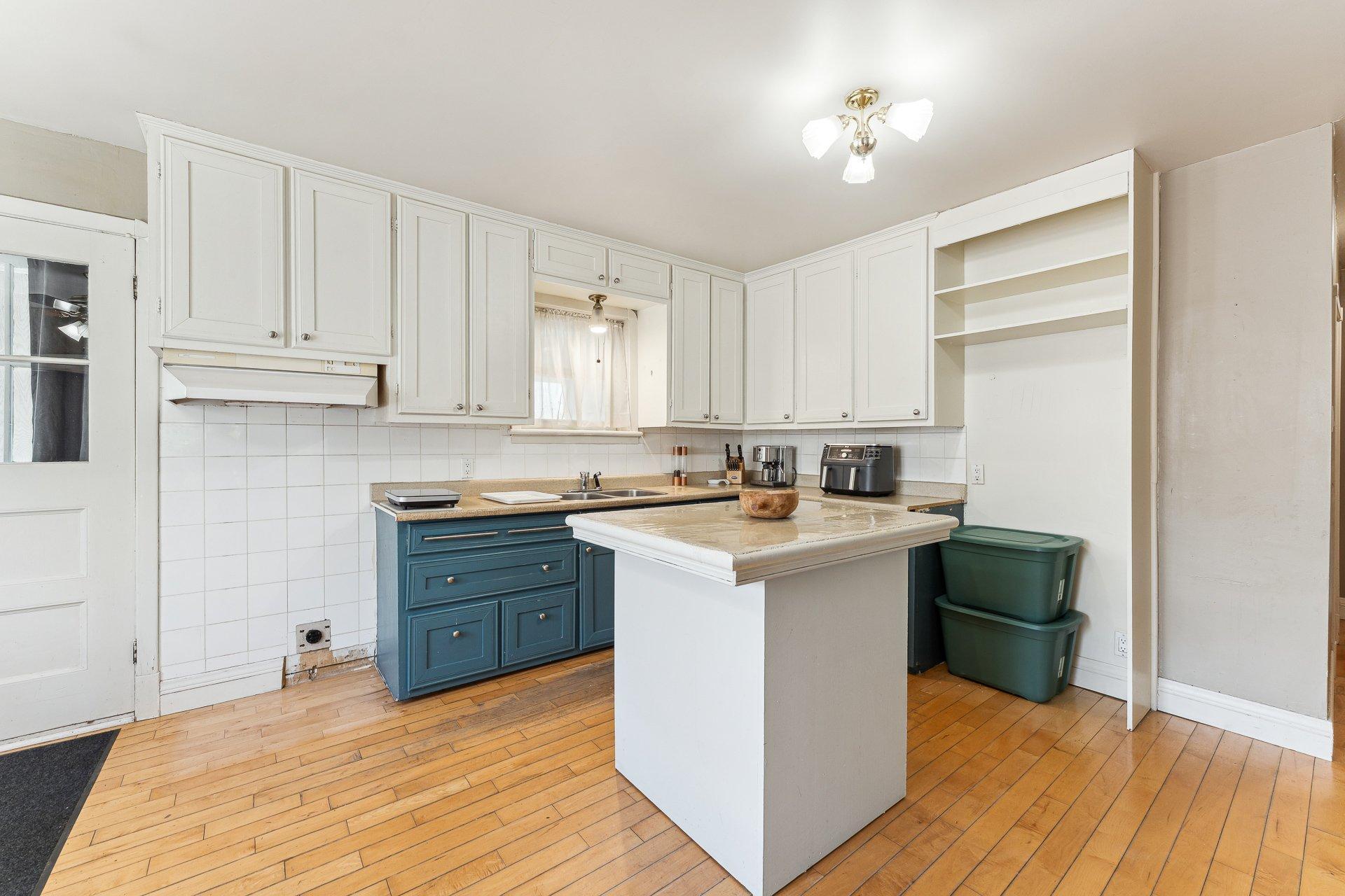 









133

 - 133A


Rue du Nord

,
Cowansville,




QC
J2K2L6

