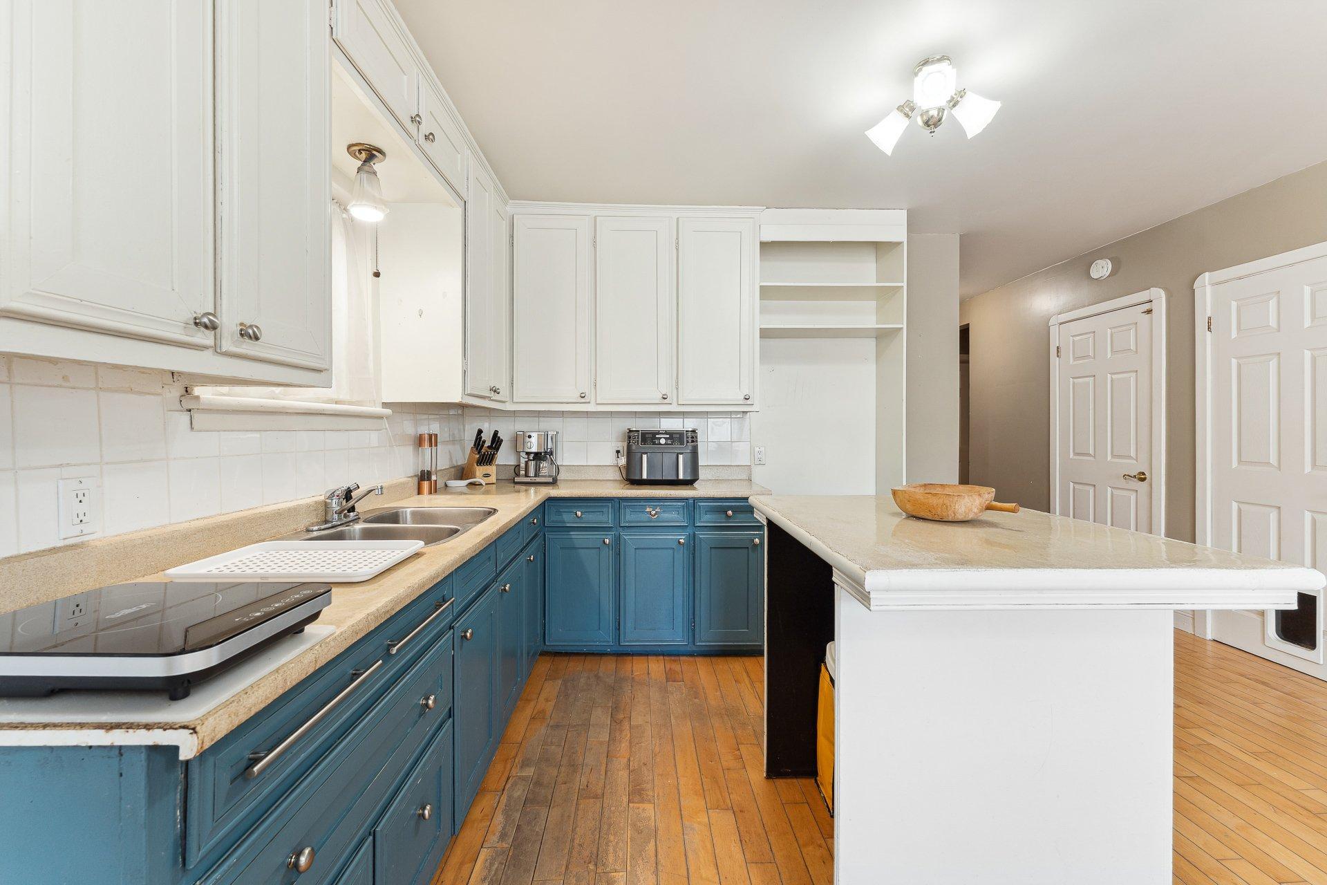









133

 - 133A


Rue du Nord

,
Cowansville,




QC
J2K2L6


