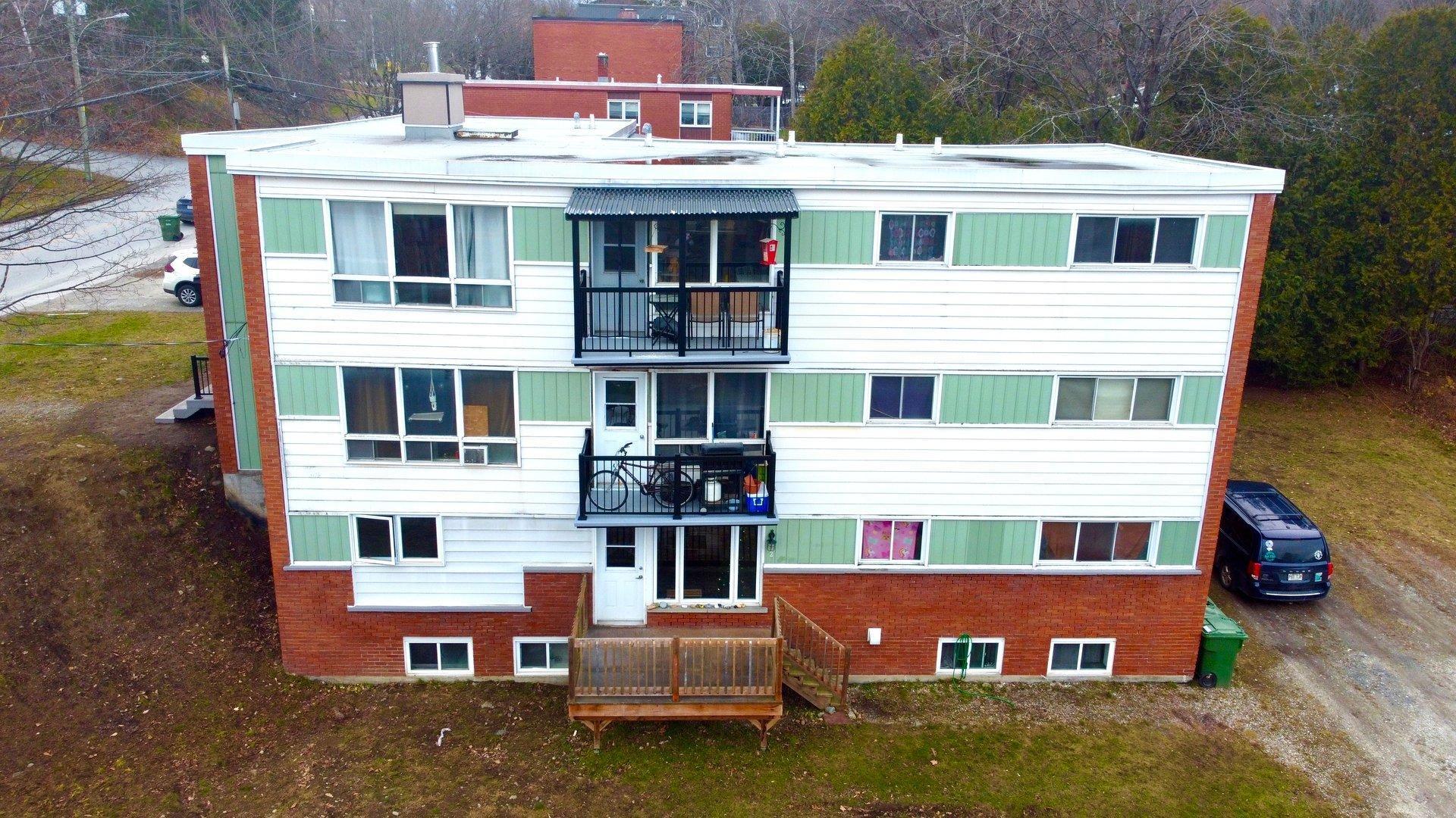 









3064


Rue College

,
Sherbrooke (Lennoxville),




QC
J1M1V6

