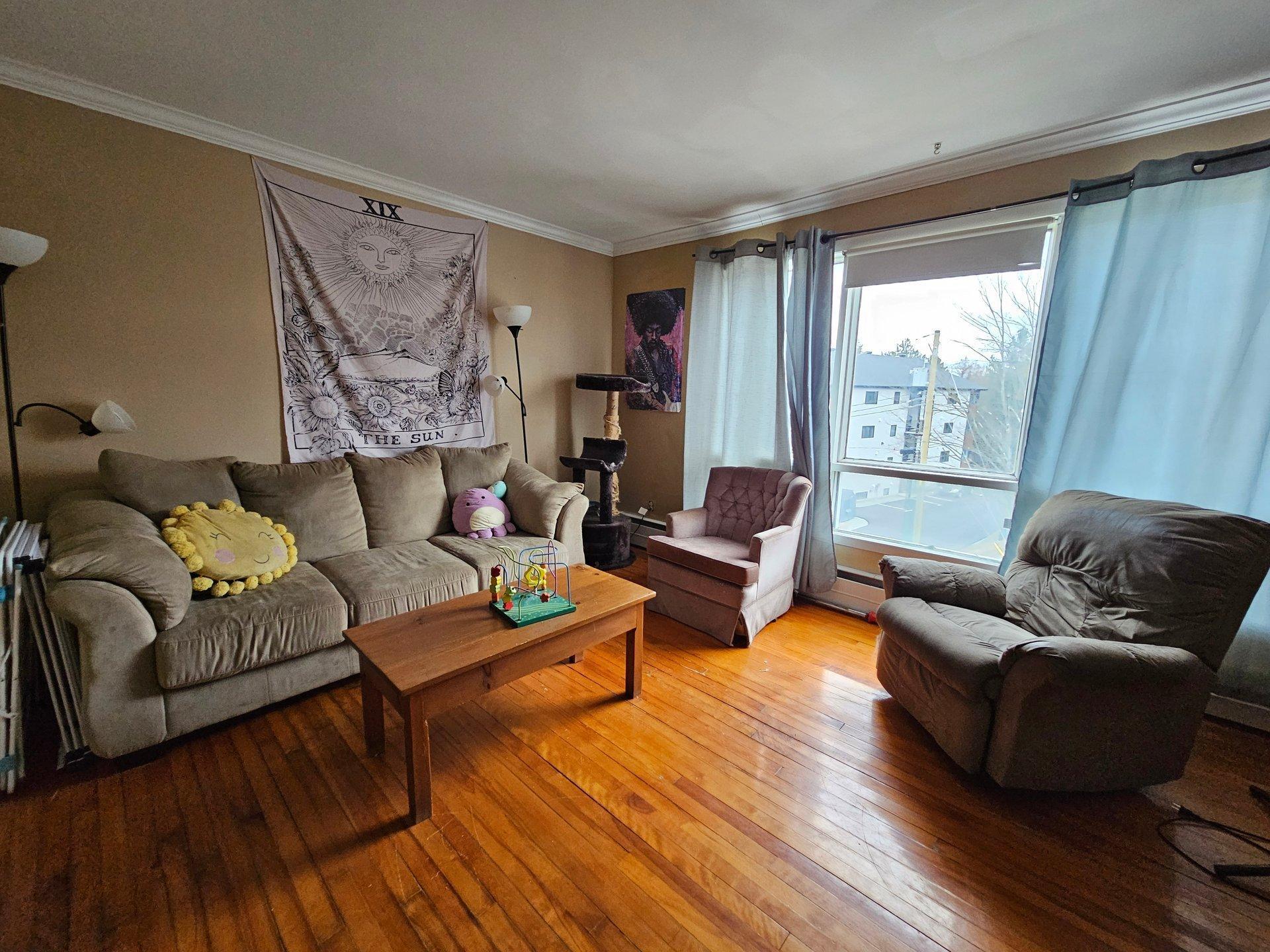 









3064


Rue College

,
Sherbrooke (Lennoxville),




QC
J1M1V6

