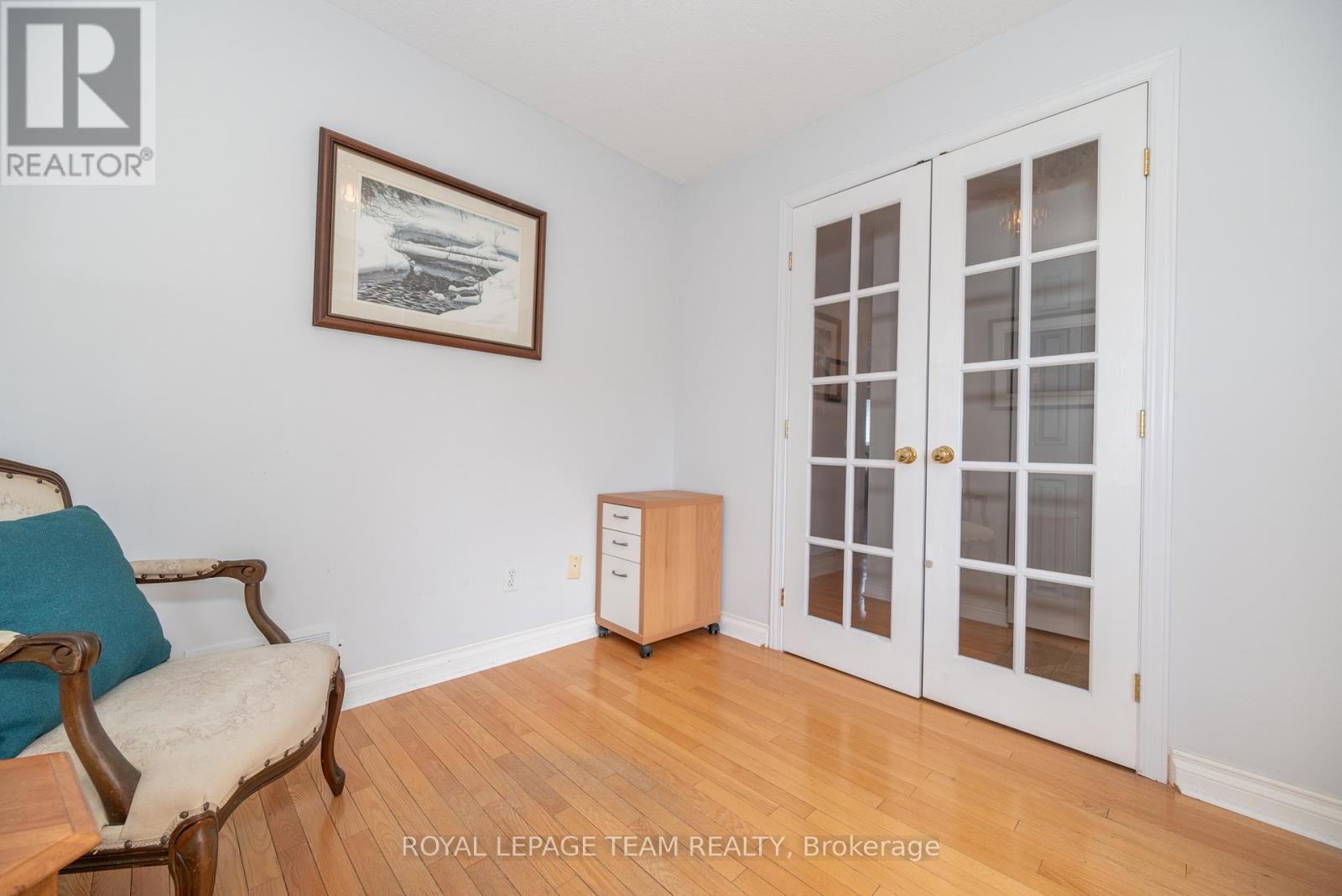 












807 KEDROSKY DRIVE

,
Renfrew,




Ontario
K7V4M5

