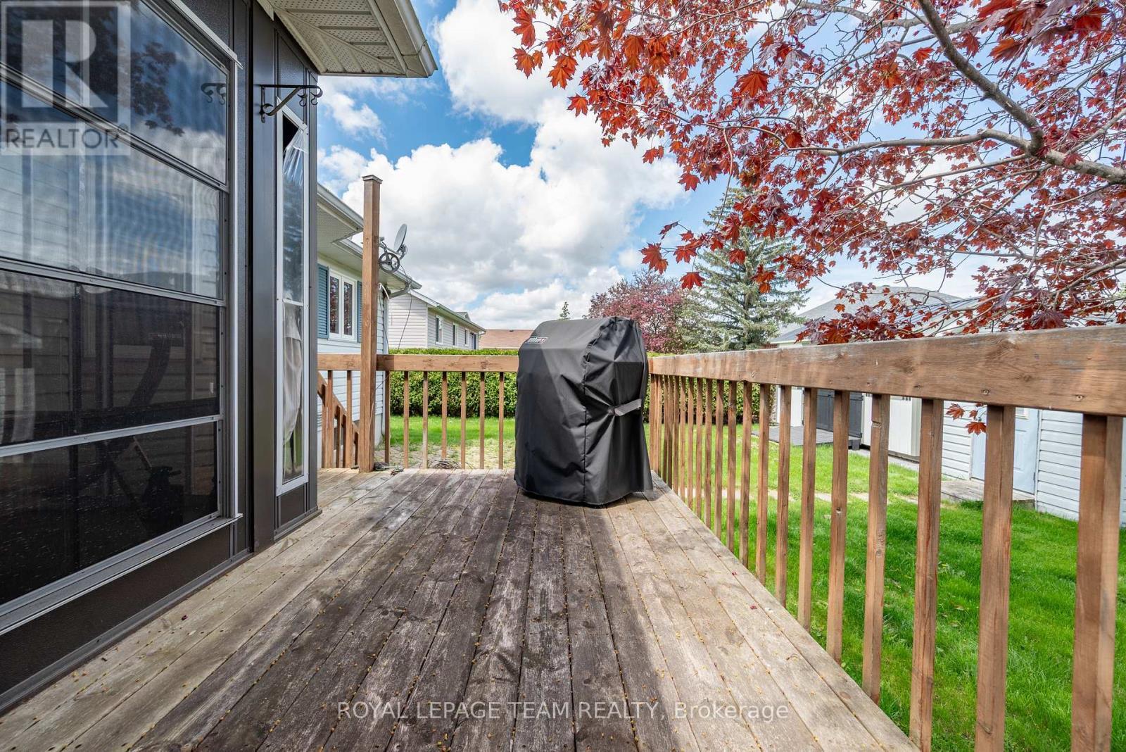 












807 KEDROSKY DRIVE

,
Renfrew,




Ontario
K7V4M5

