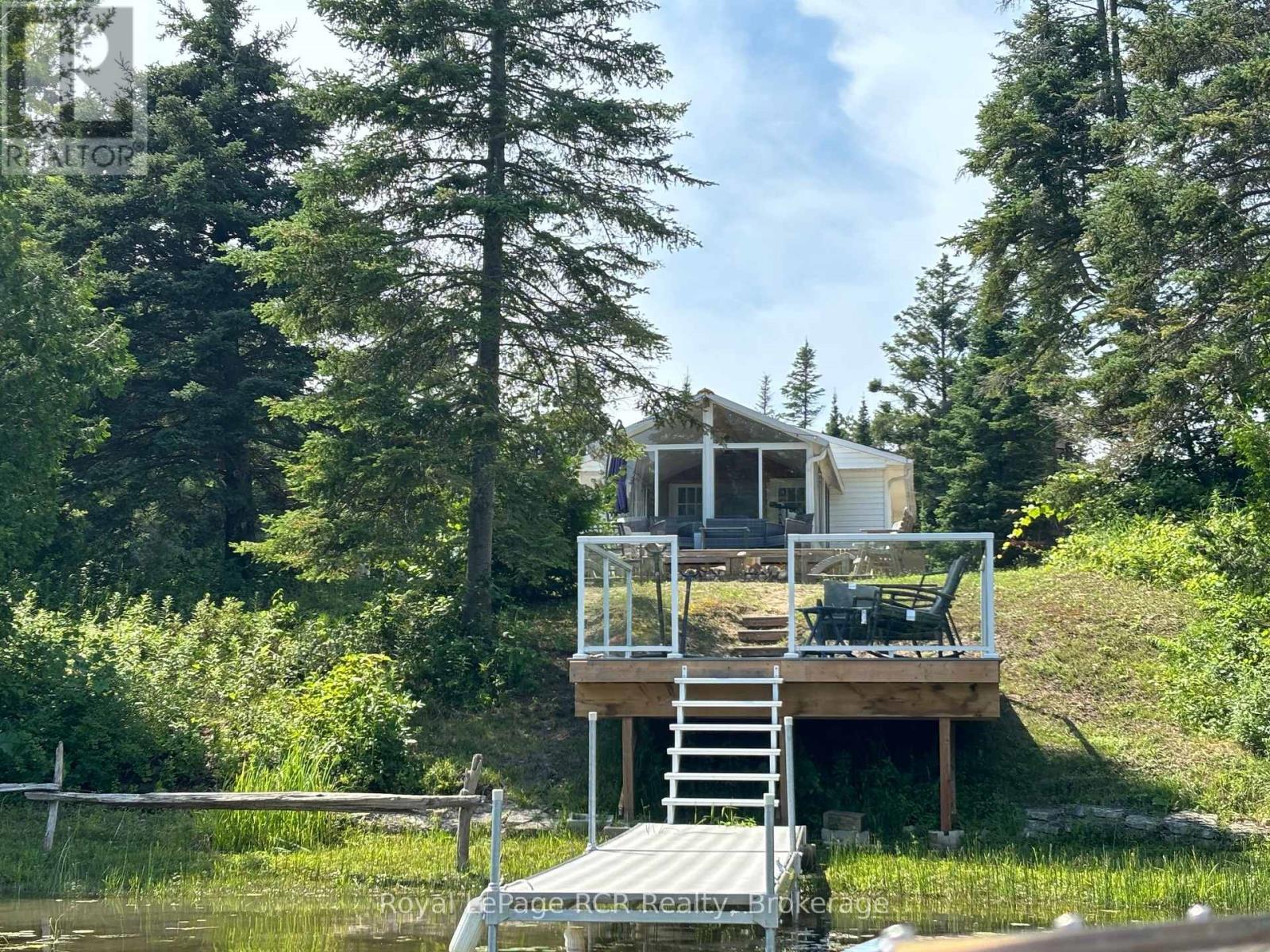 












31 SOG-JE-WA-SA DRIVE

,
South Bruce Peninsula,




Ontario
N0H2G0

