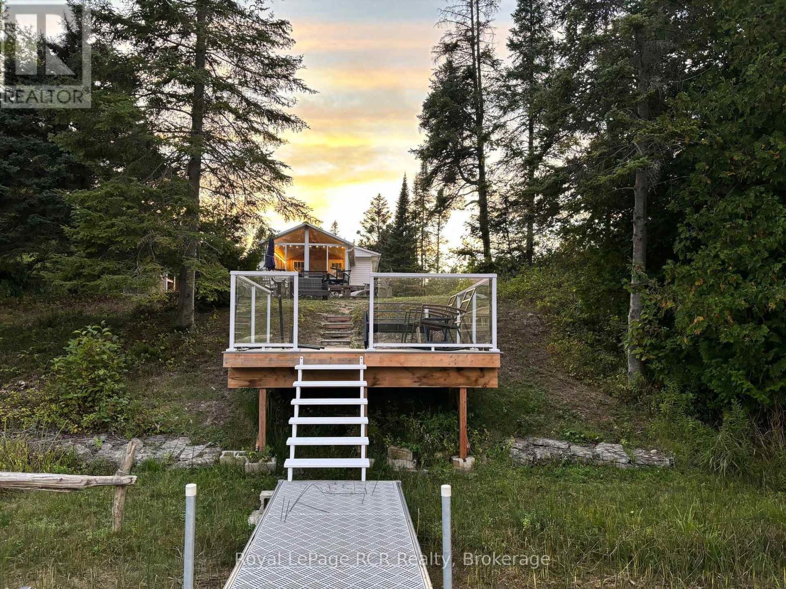 












31 SOG-JE-WA-SA DRIVE

,
South Bruce Peninsula,




Ontario
N0H2G0

