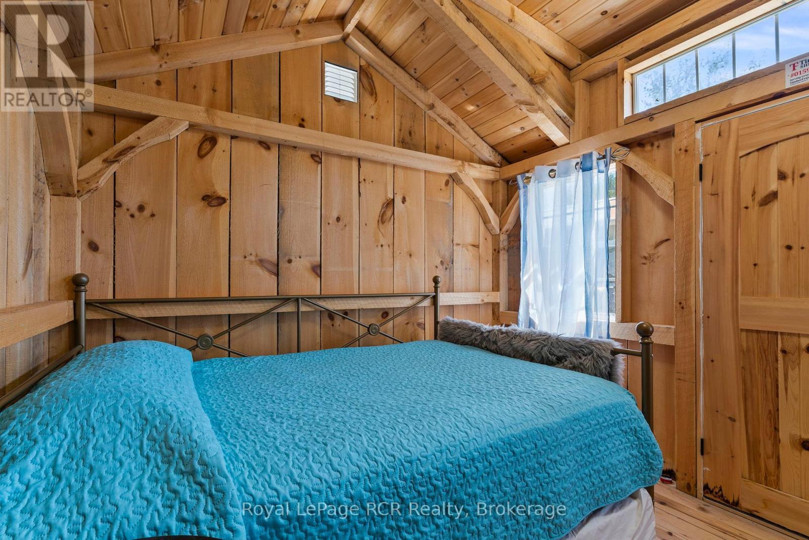 












31 SOG-JE-WA-SA DRIVE

,
South Bruce Peninsula,




Ontario
N0H2G0

