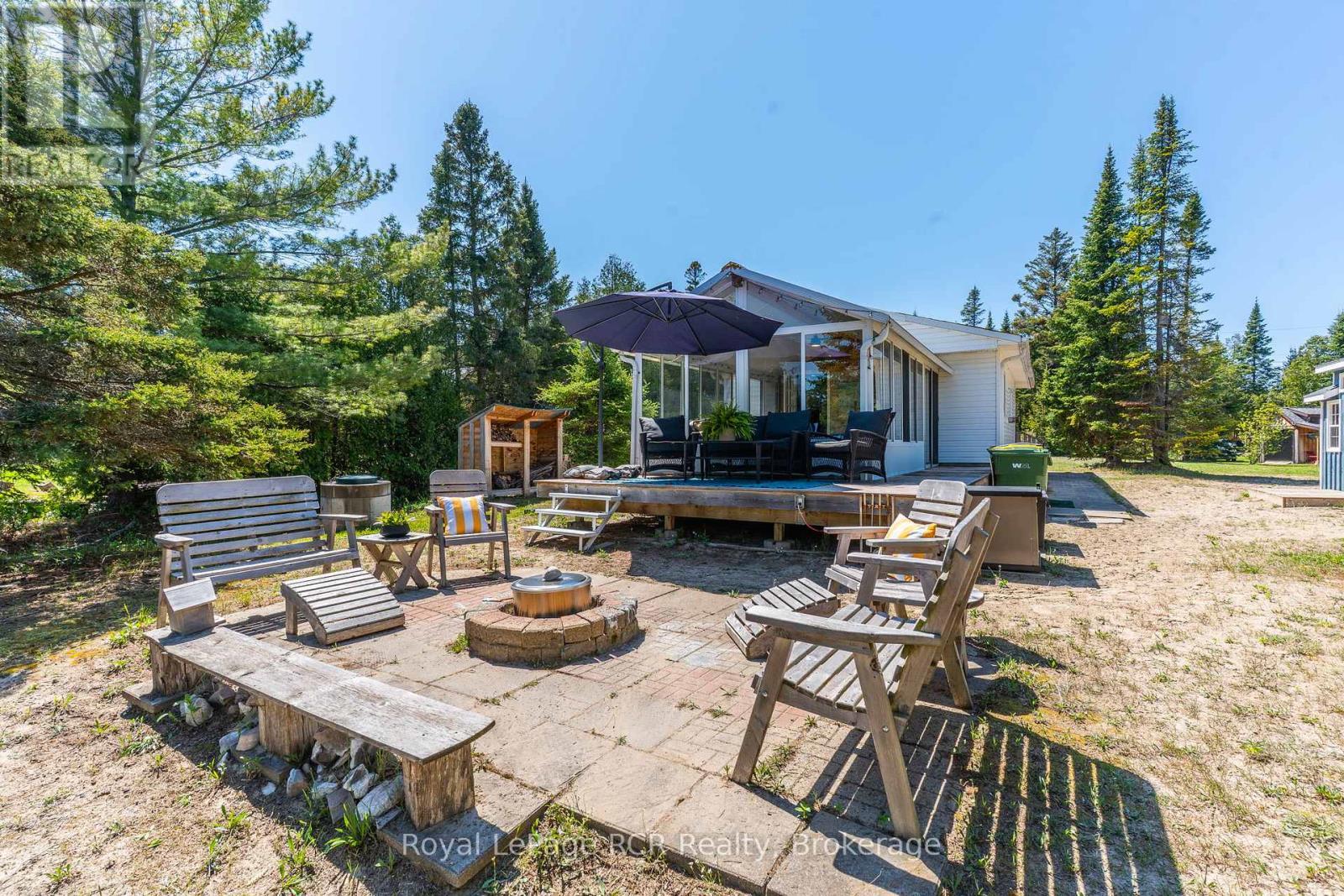 












31 SOG-JE-WA-SA DRIVE

,
South Bruce Peninsula,




Ontario
N0H2G0

