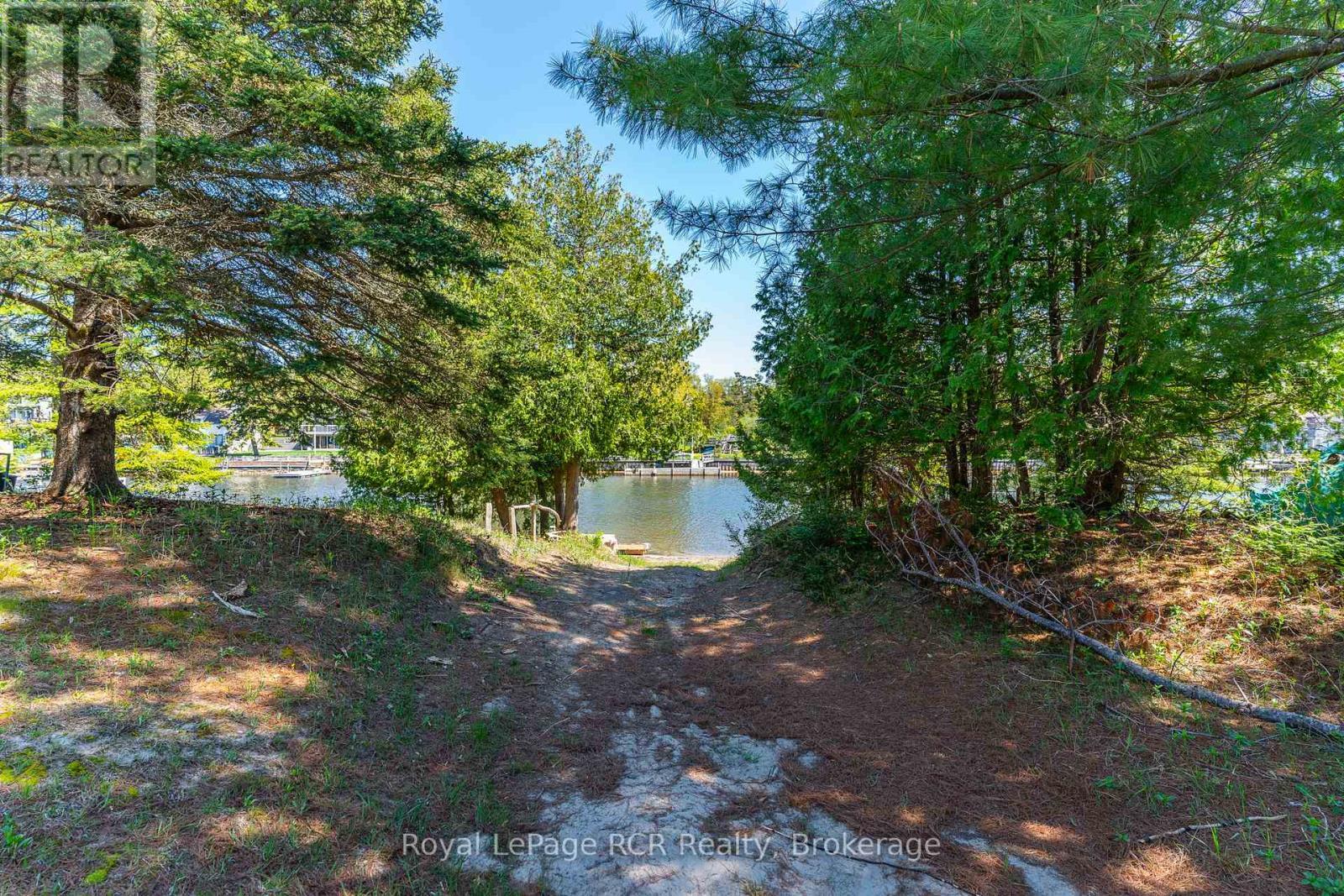 












31 SOG-JE-WA-SA DRIVE

,
South Bruce Peninsula,




Ontario
N0H2G0

