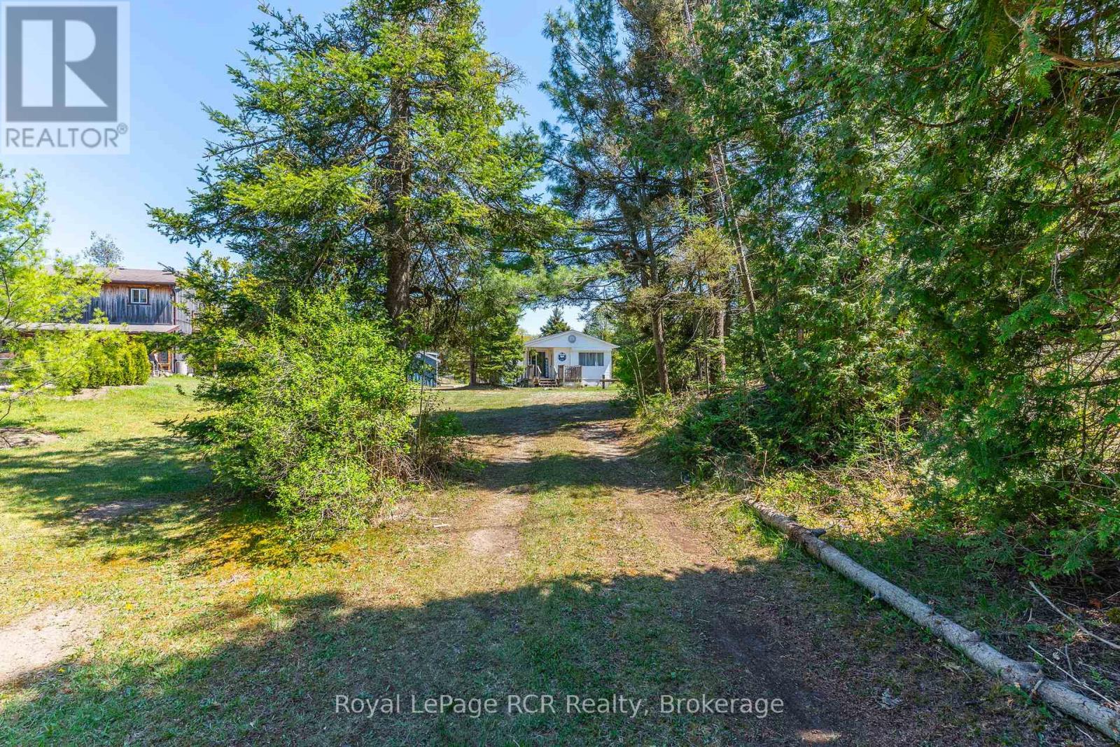 












31 SOG-JE-WA-SA DRIVE

,
South Bruce Peninsula,




Ontario
N0H2G0

