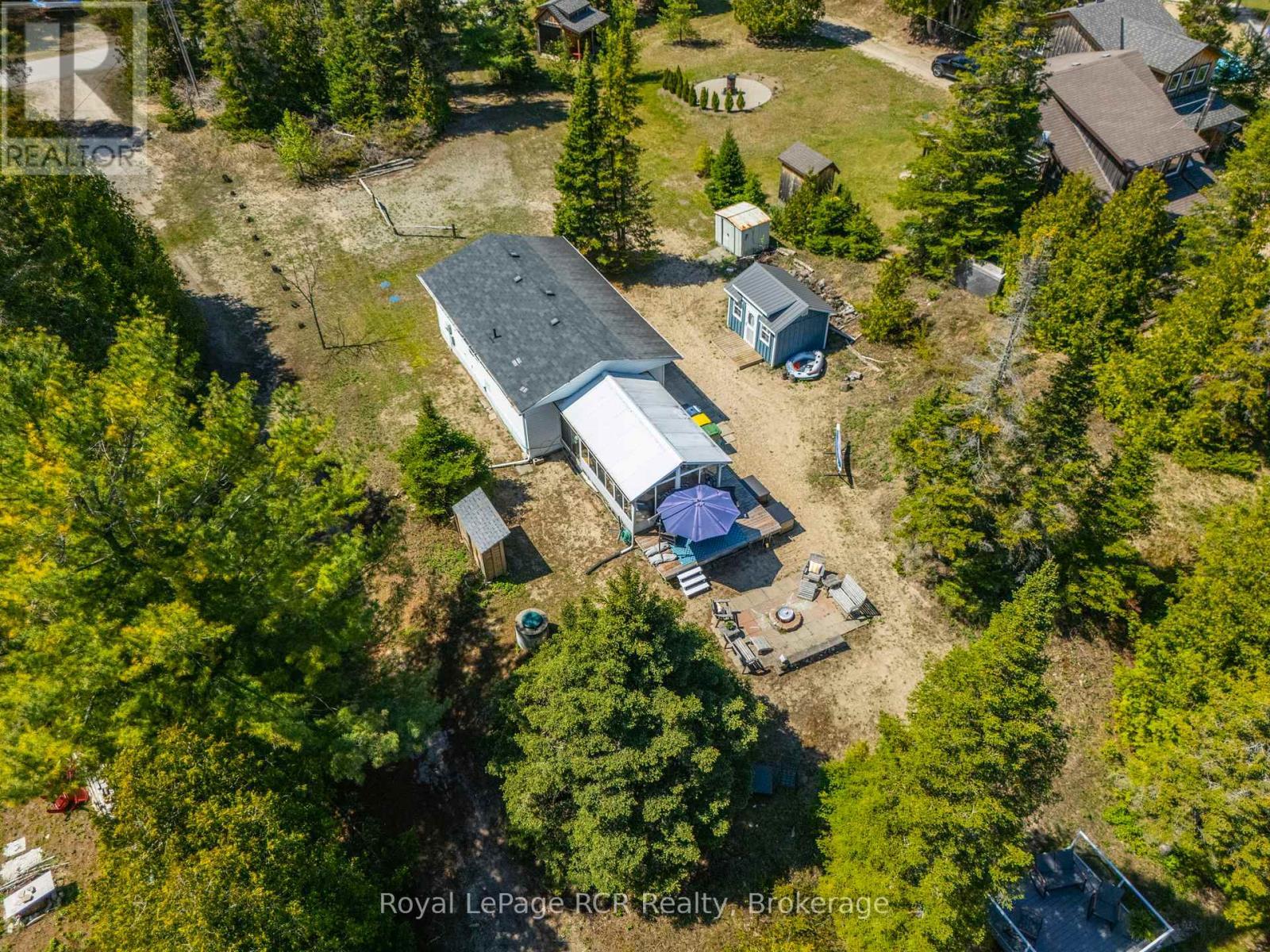 












31 SOG-JE-WA-SA DRIVE

,
South Bruce Peninsula,




Ontario
N0H2G0

