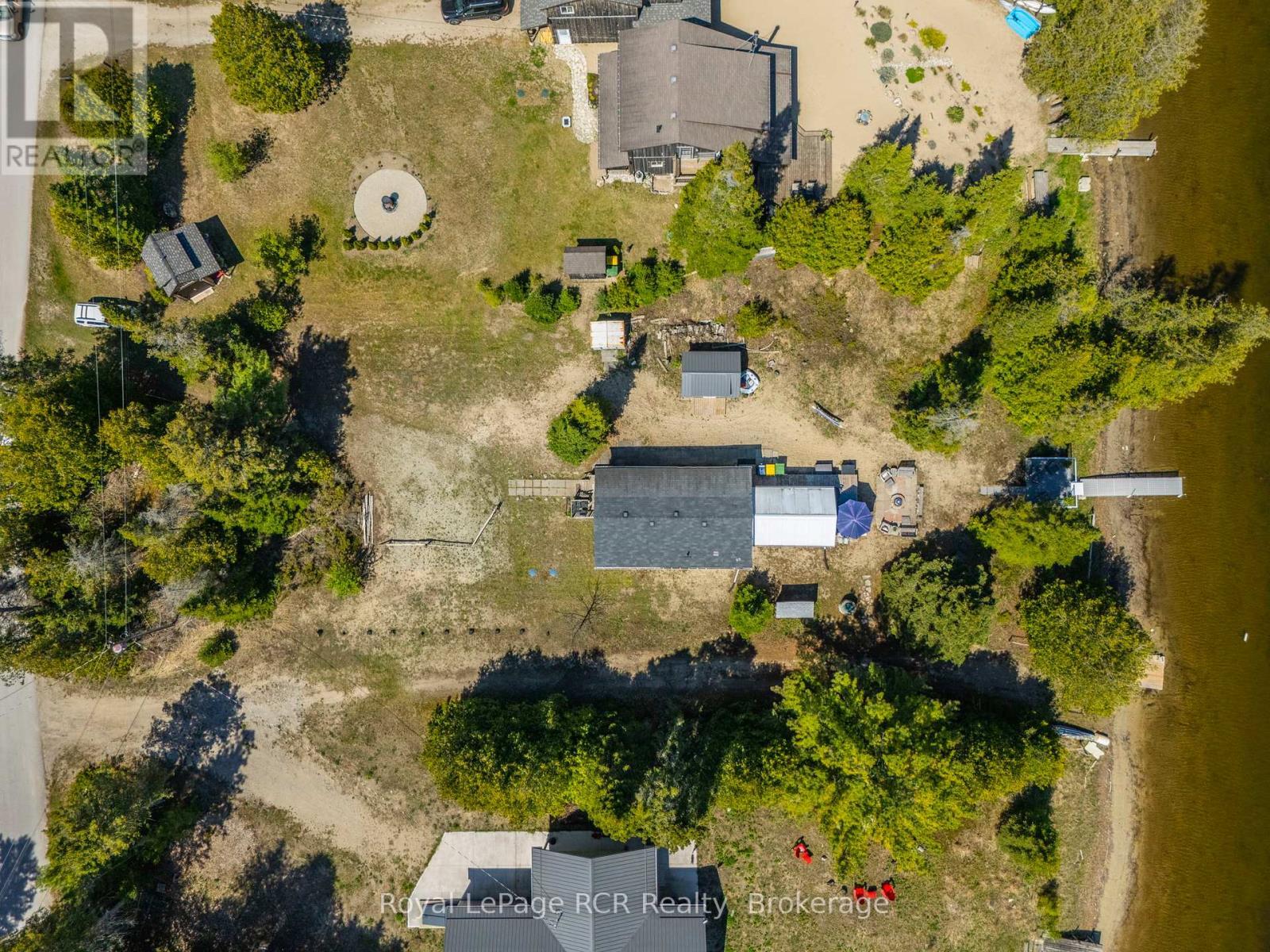 












31 SOG-JE-WA-SA DRIVE

,
South Bruce Peninsula,




Ontario
N0H2G0

