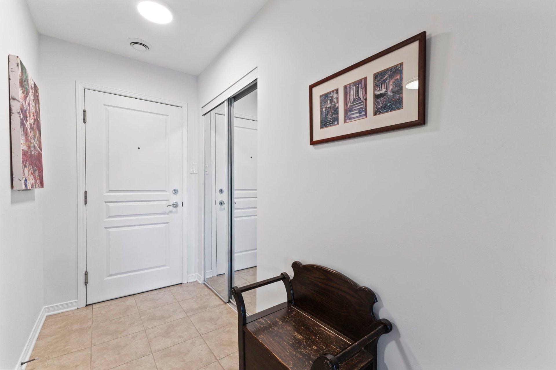 









180


Boul. de l'Hôpital

, 210,
Gatineau (Gatineau),




QC
J8T0C1


