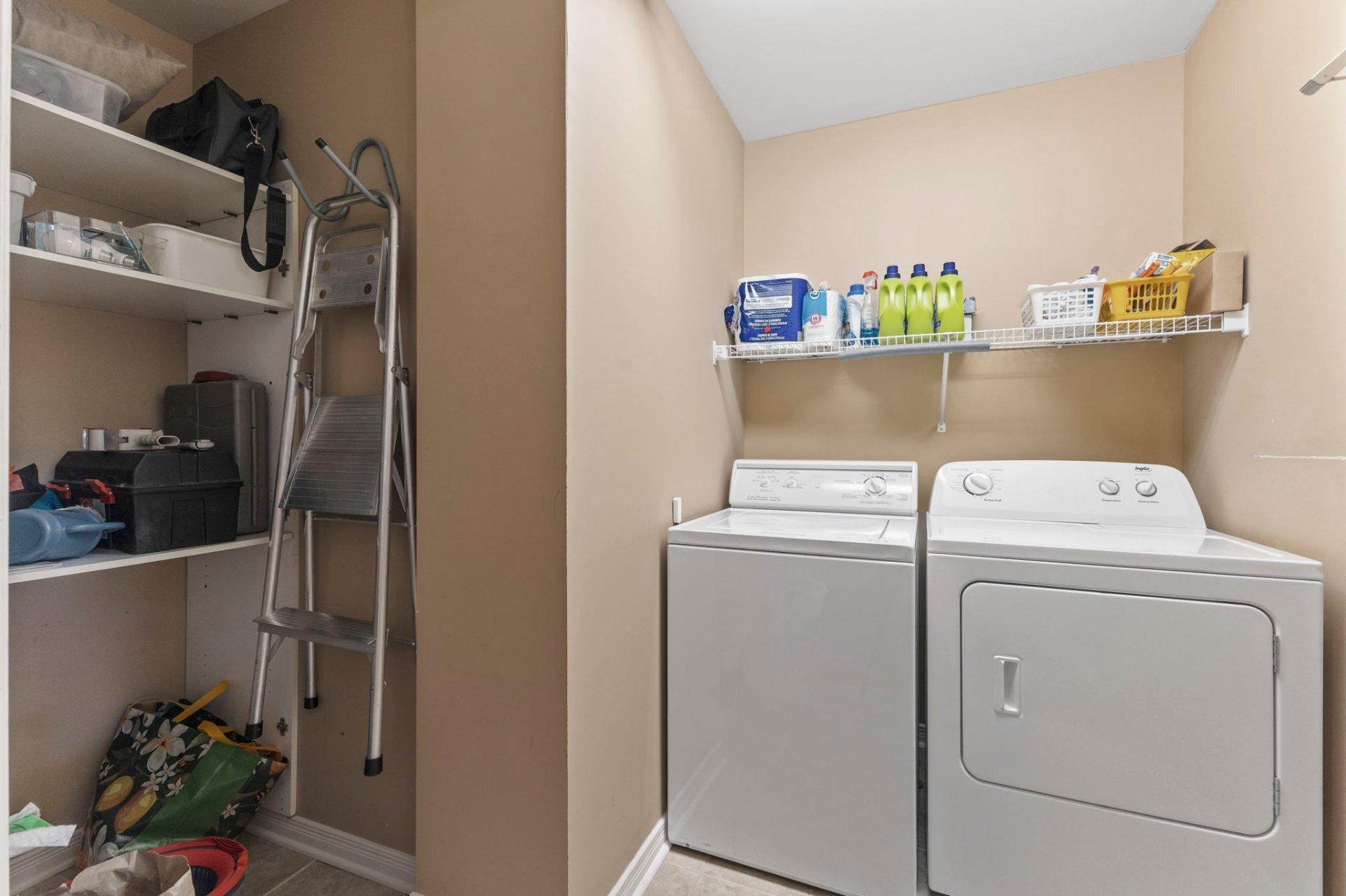









180


Boul. de l'Hôpital

, 210,
Gatineau (Gatineau),




QC
J8T0C1

