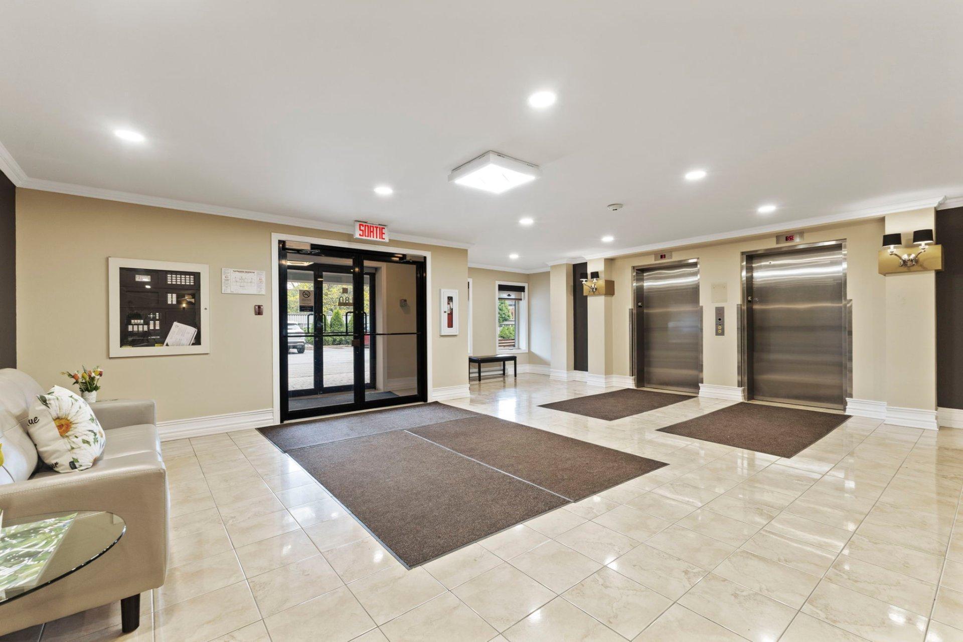 









180


Boul. de l'Hôpital

, 210,
Gatineau (Gatineau),




QC
J8T0C1

