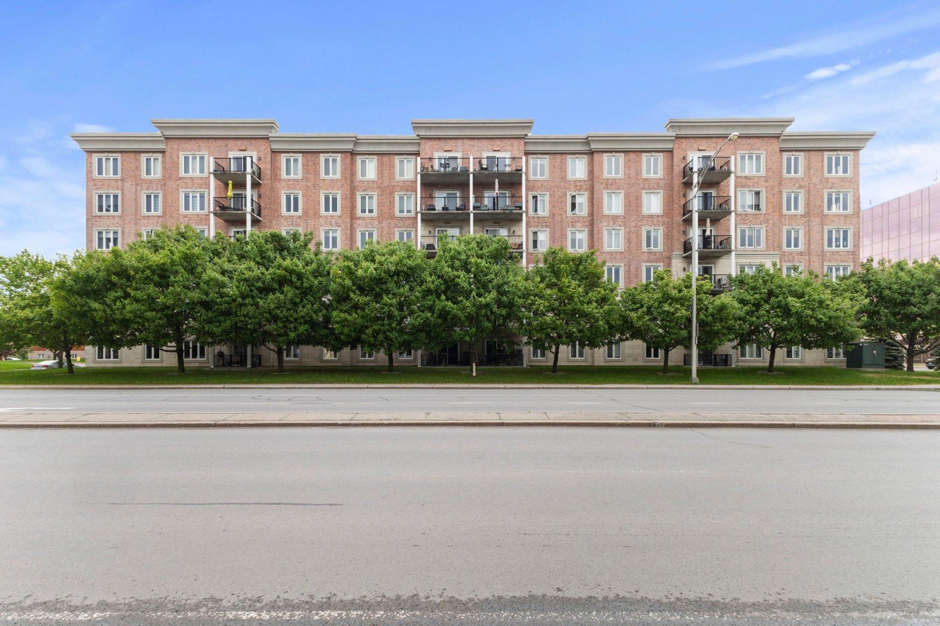 









180


Boul. de l'Hôpital

, 210,
Gatineau (Gatineau),




QC
J8T0C1

