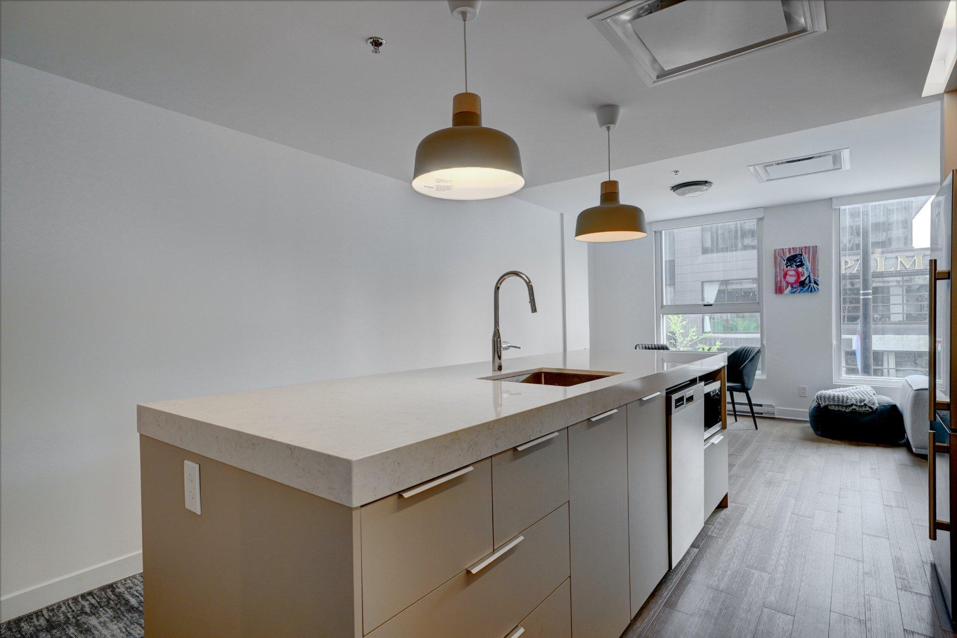 









101


Rue Peel

, 201,
Montréal (Le Sud-Ouest),




QC
H3C0Y1

