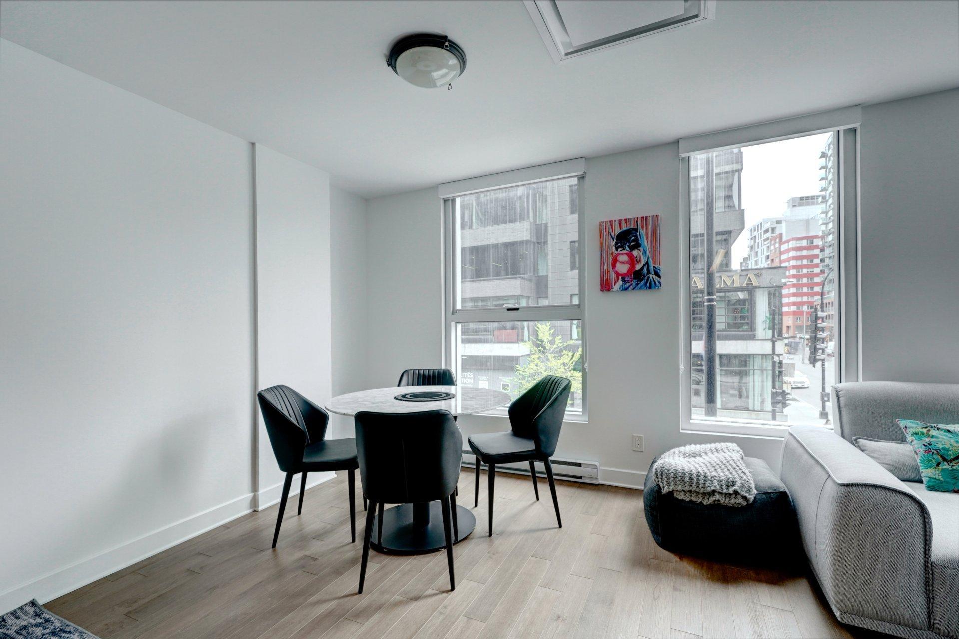 









101


Rue Peel

, 201,
Montréal (Le Sud-Ouest),




QC
H3C0Y1

