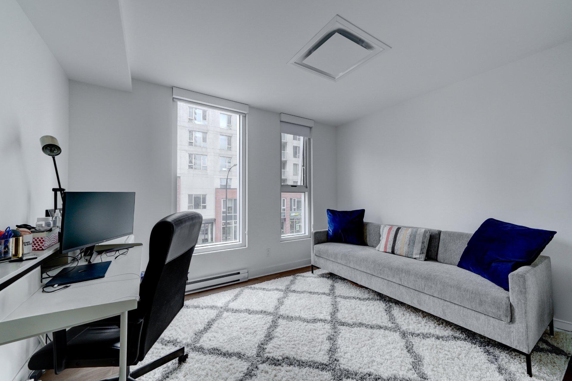 









101


Rue Peel

, 201,
Montréal (Le Sud-Ouest),




QC
H3C0Y1

