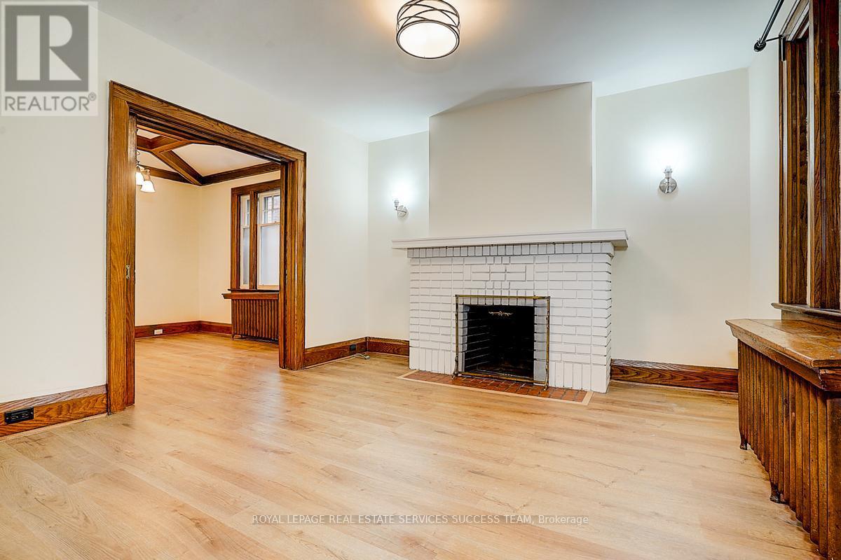 












MAIN - 20 CHESTER HILL ROAD

,
Toronto,




Ontario
M4K1X3

