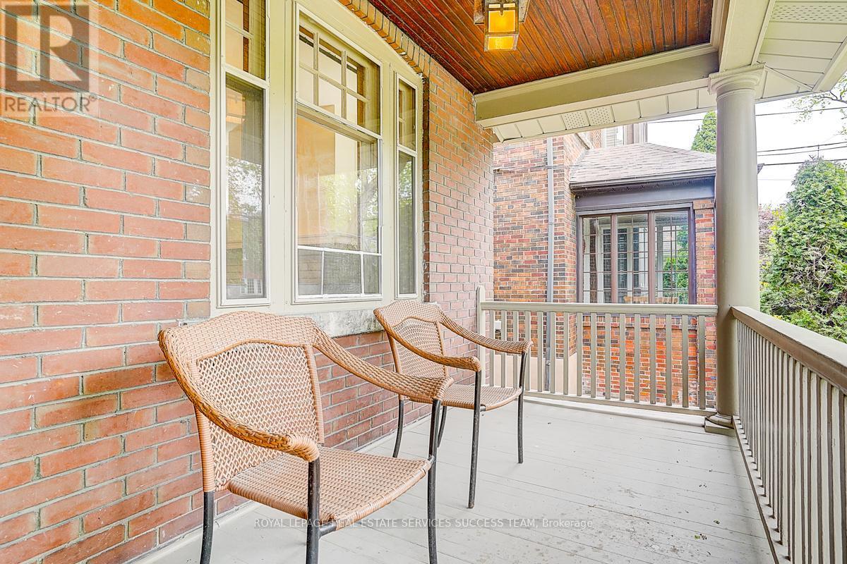 












MAIN - 20 CHESTER HILL ROAD

,
Toronto,




Ontario
M4K1X3


