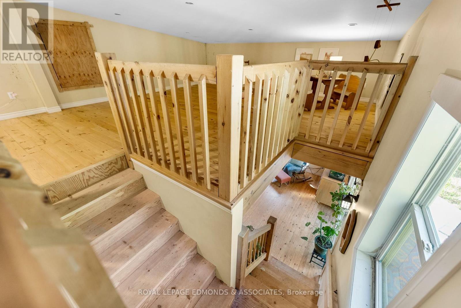 












864 TRAMORE ROAD

,
North Algona Wilberforce,




Ontario
K0J1X0

