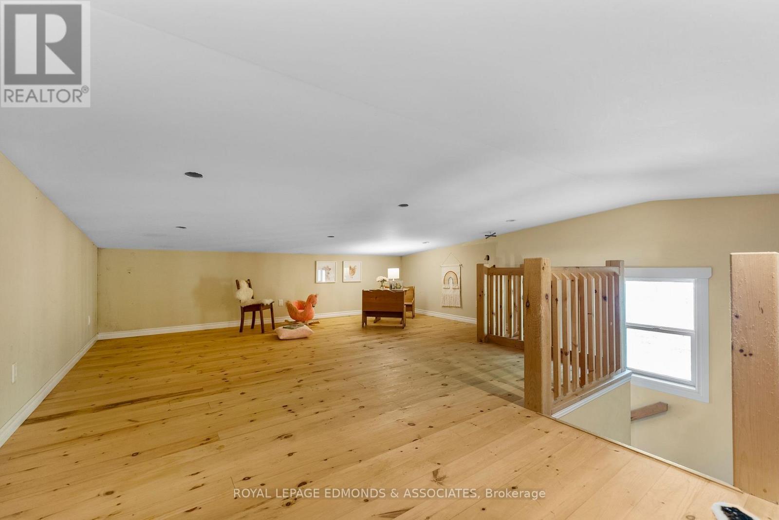 












864 TRAMORE ROAD

,
North Algona Wilberforce,




Ontario
K0J1X0

