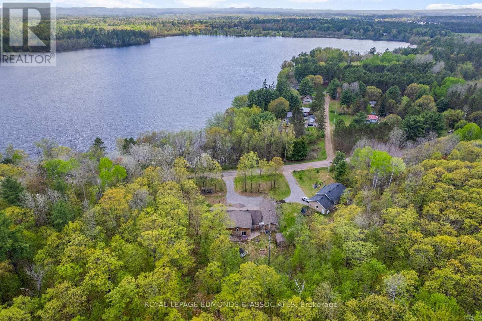 












864 TRAMORE ROAD

,
North Algona Wilberforce,




Ontario
K0J1X0

