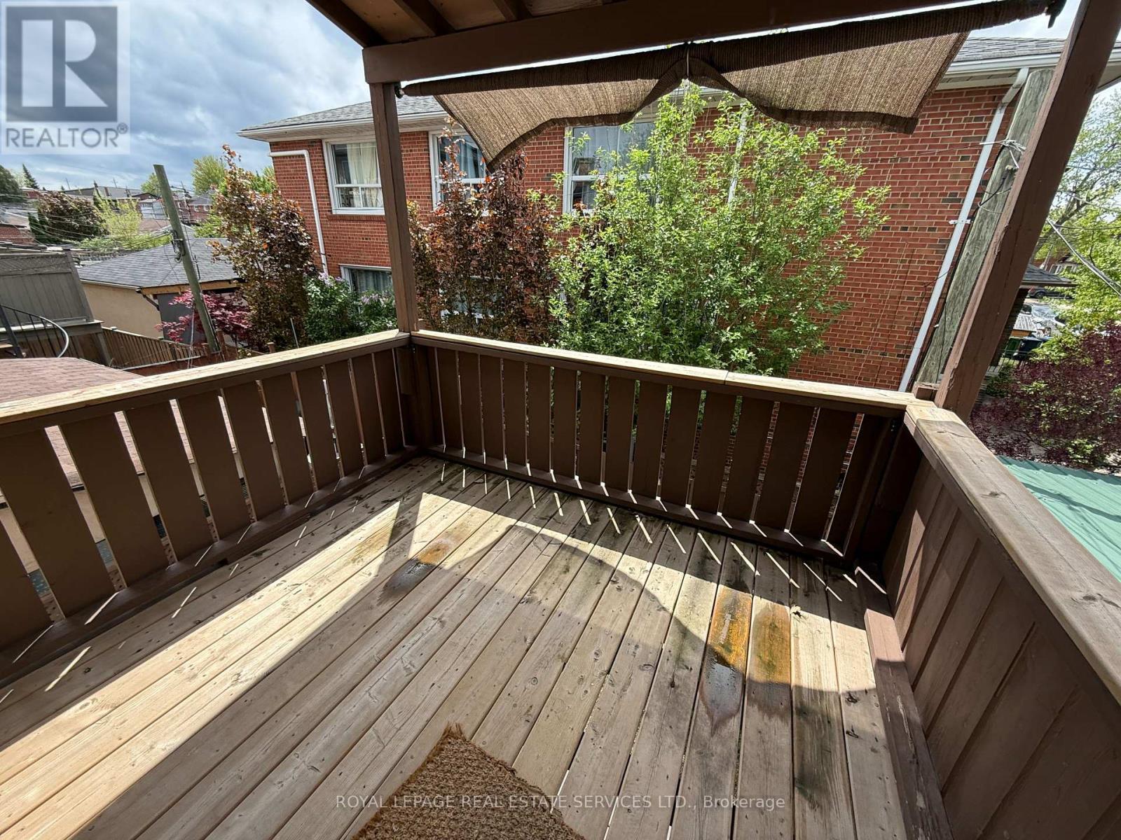 












250 BOON AVENUE

,
Toronto,




Ontario
M6E3Z8

