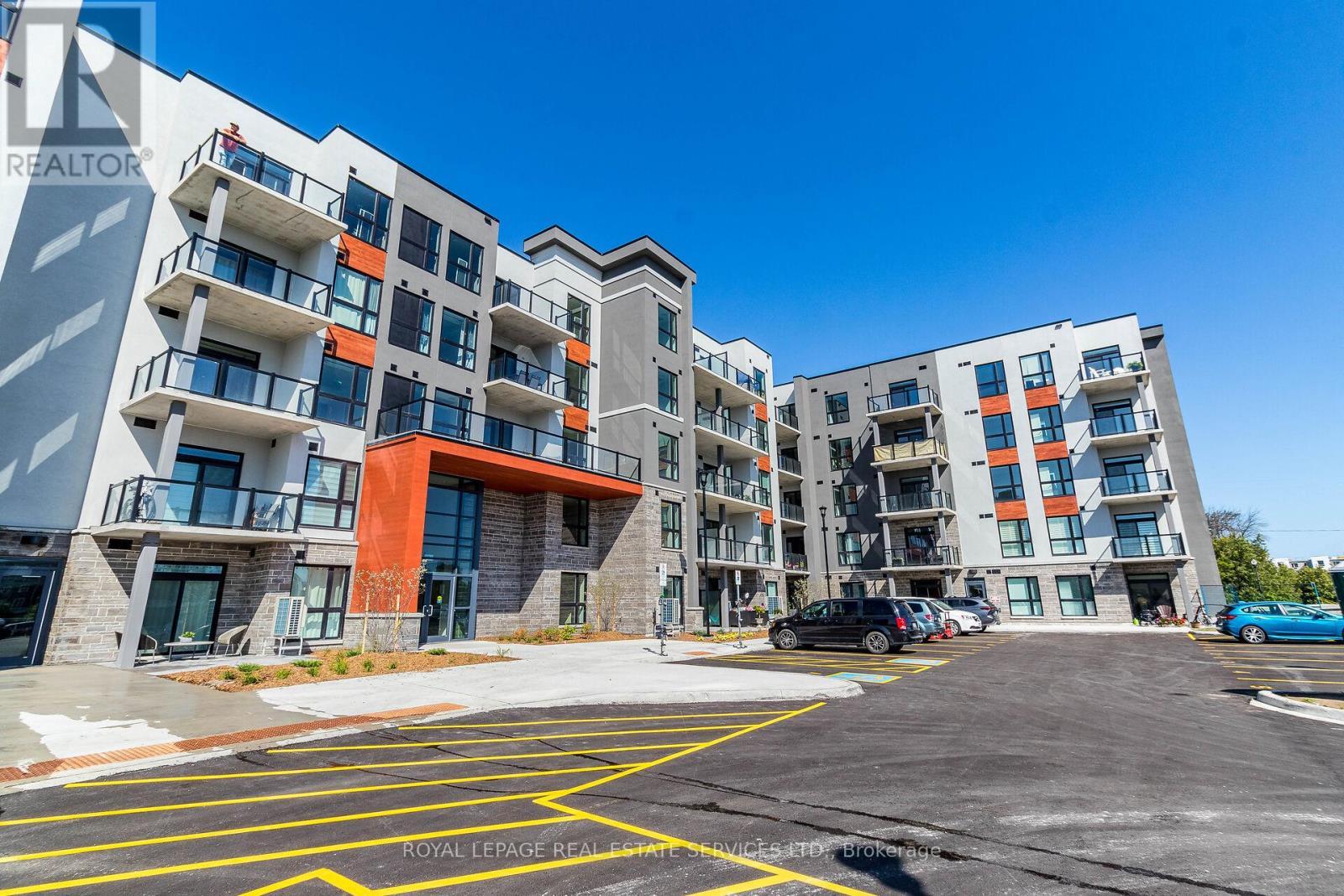 












127 - 4 KIMBERLY LANE

,
Collingwood,




Ontario
L9Y5K8

