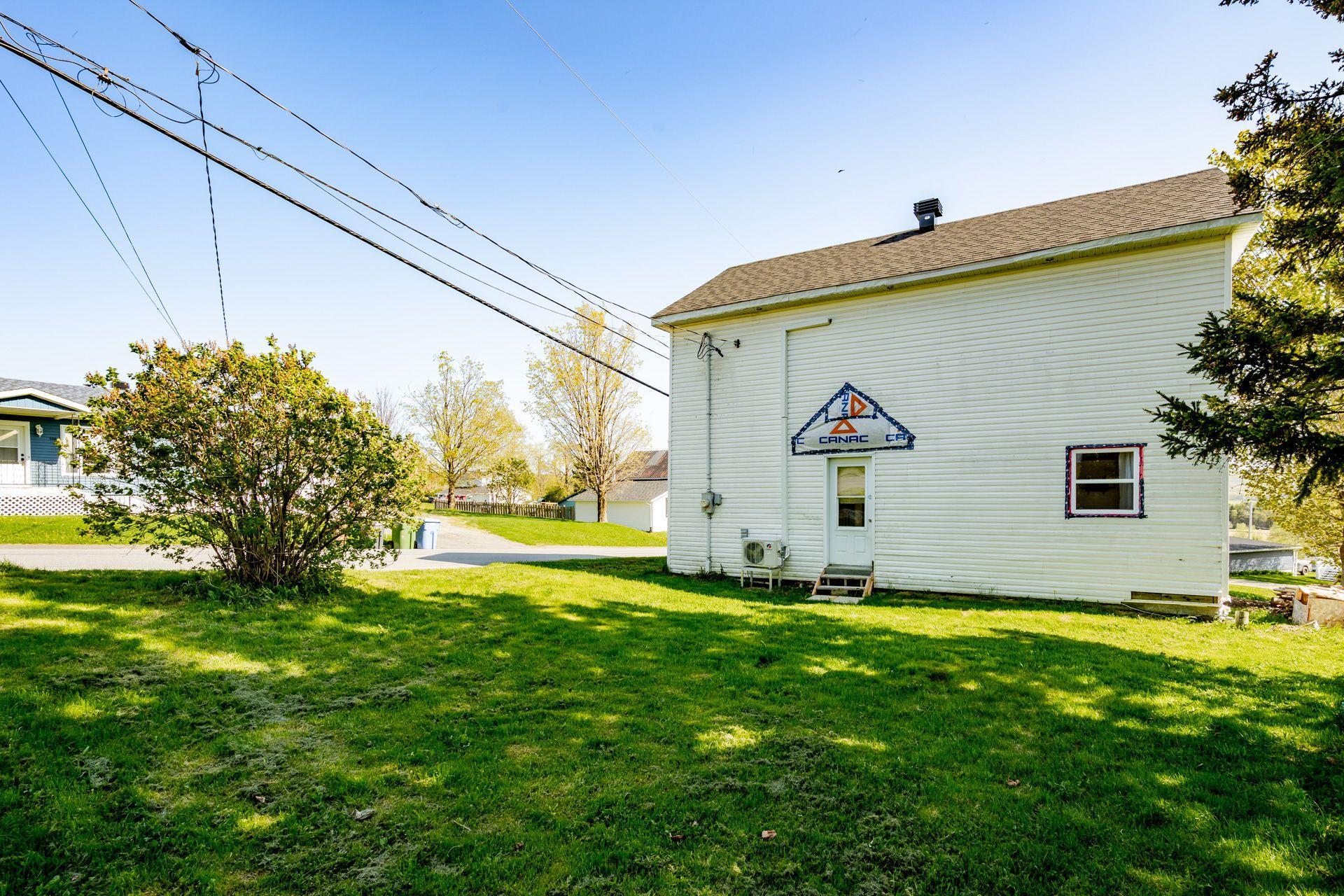 









115


Boul. Fortier

,
Saint-Isidore-de-Clifton,




QC
J0B2X0

