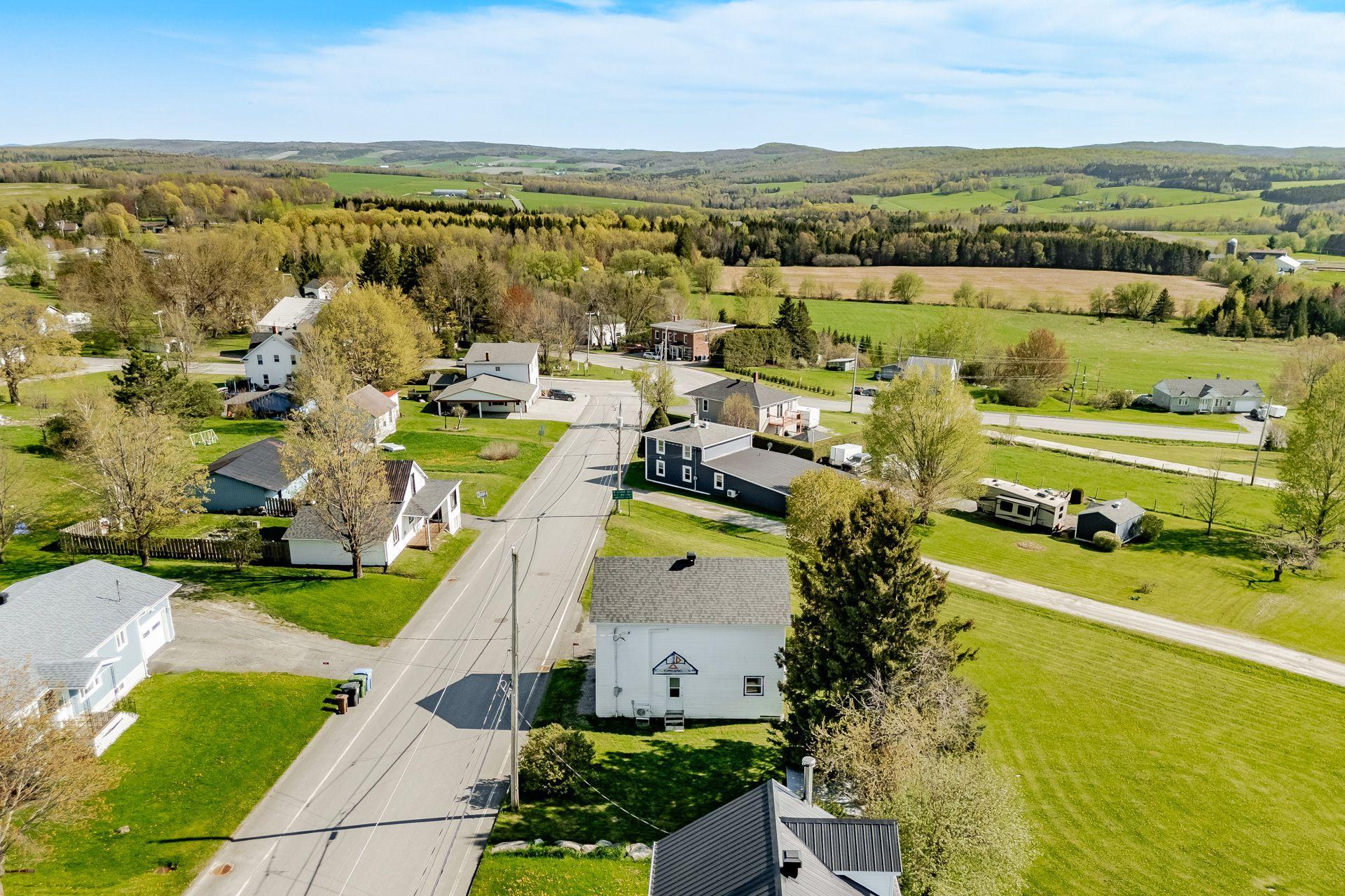 









115


Boul. Fortier

,
Saint-Isidore-de-Clifton,




QC
J0B2X0

