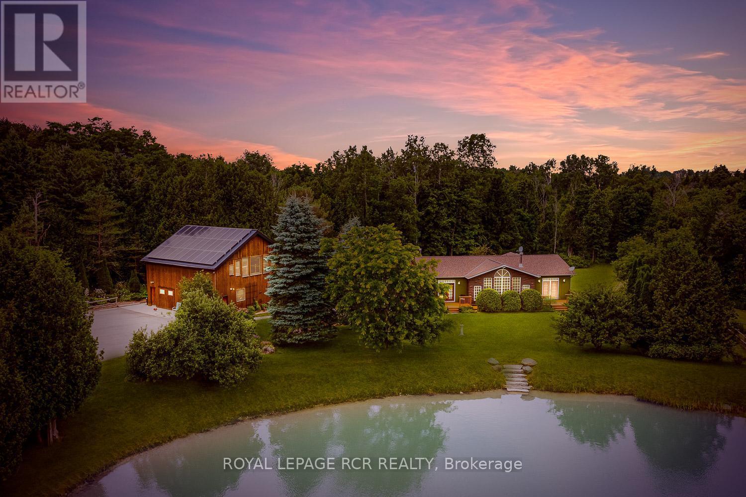












7826 5TH SIDE ROAD

,
Adjala-Tosorontio,




Ontario
L0N1P0

