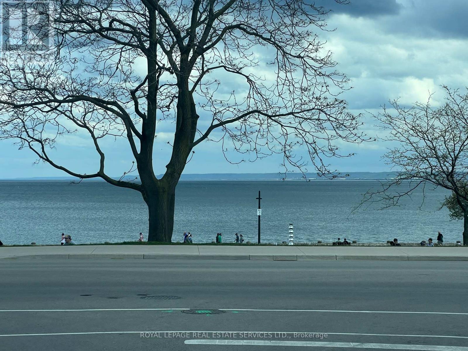 












117 - 1441 ELGIN STREET

,
Burlington,




Ontario
L7S1E6

