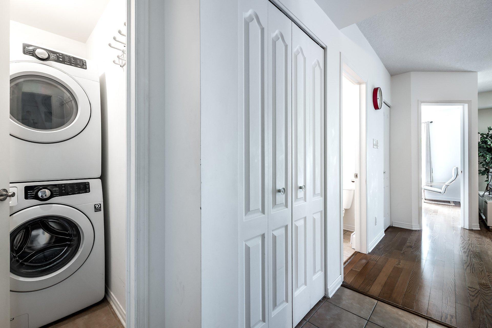 









650


Boul. Marcel-Laurin

, 206,
Montréal (Saint-Laurent),




QC
H4M0A1

