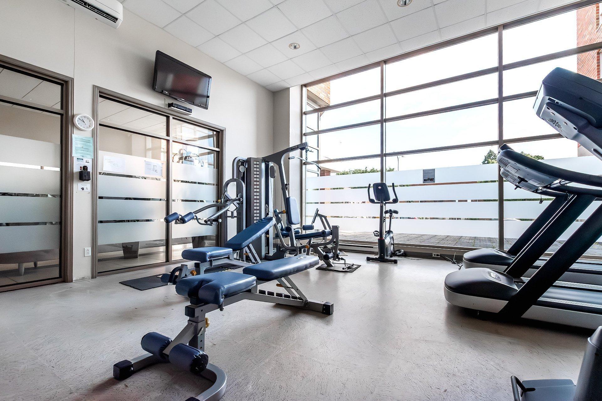 









650


Boul. Marcel-Laurin

, 206,
Montréal (Saint-Laurent),




QC
H4M0A1

