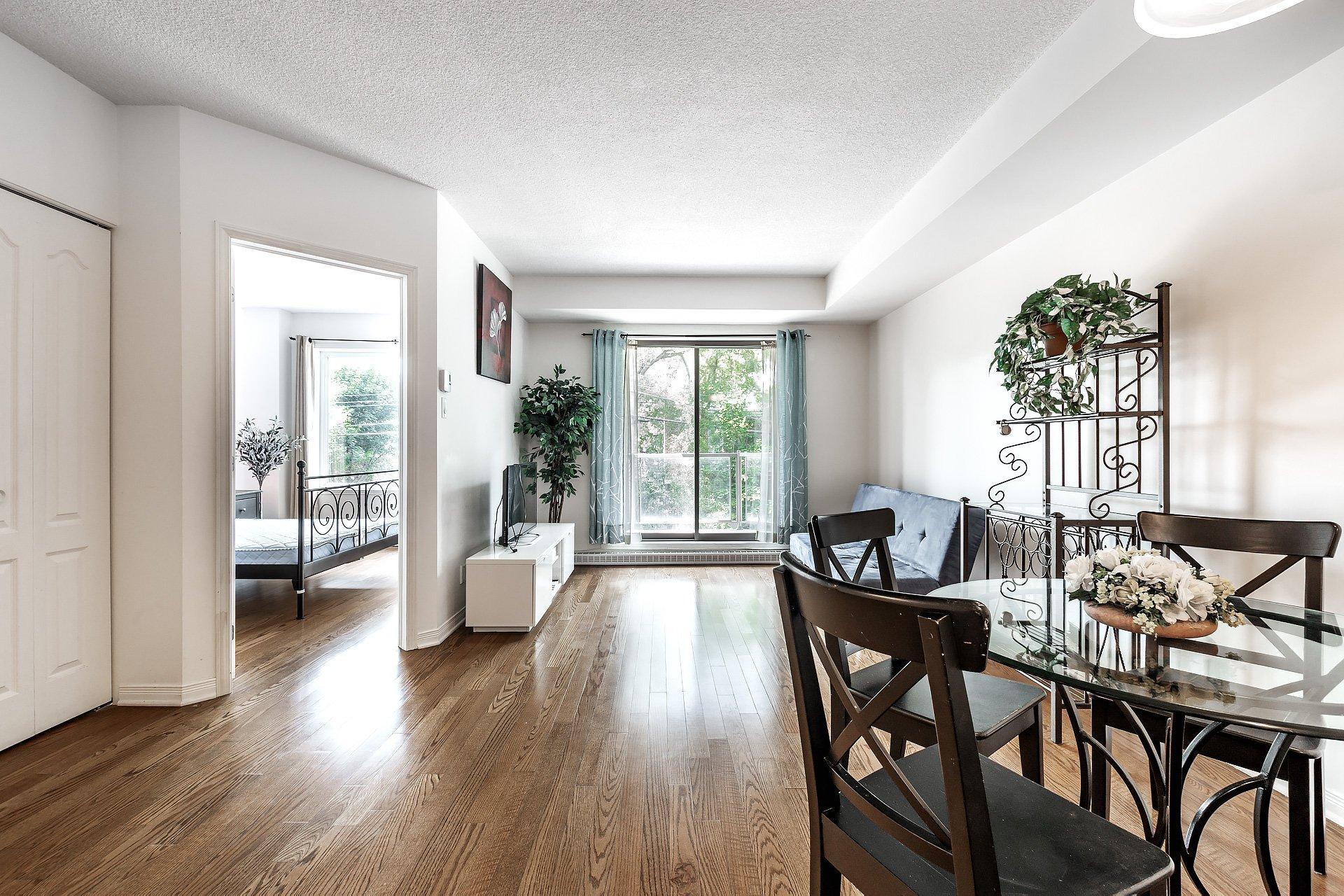 









650


Boul. Marcel-Laurin

, 206,
Montréal (Saint-Laurent),




QC
H4M0A1

