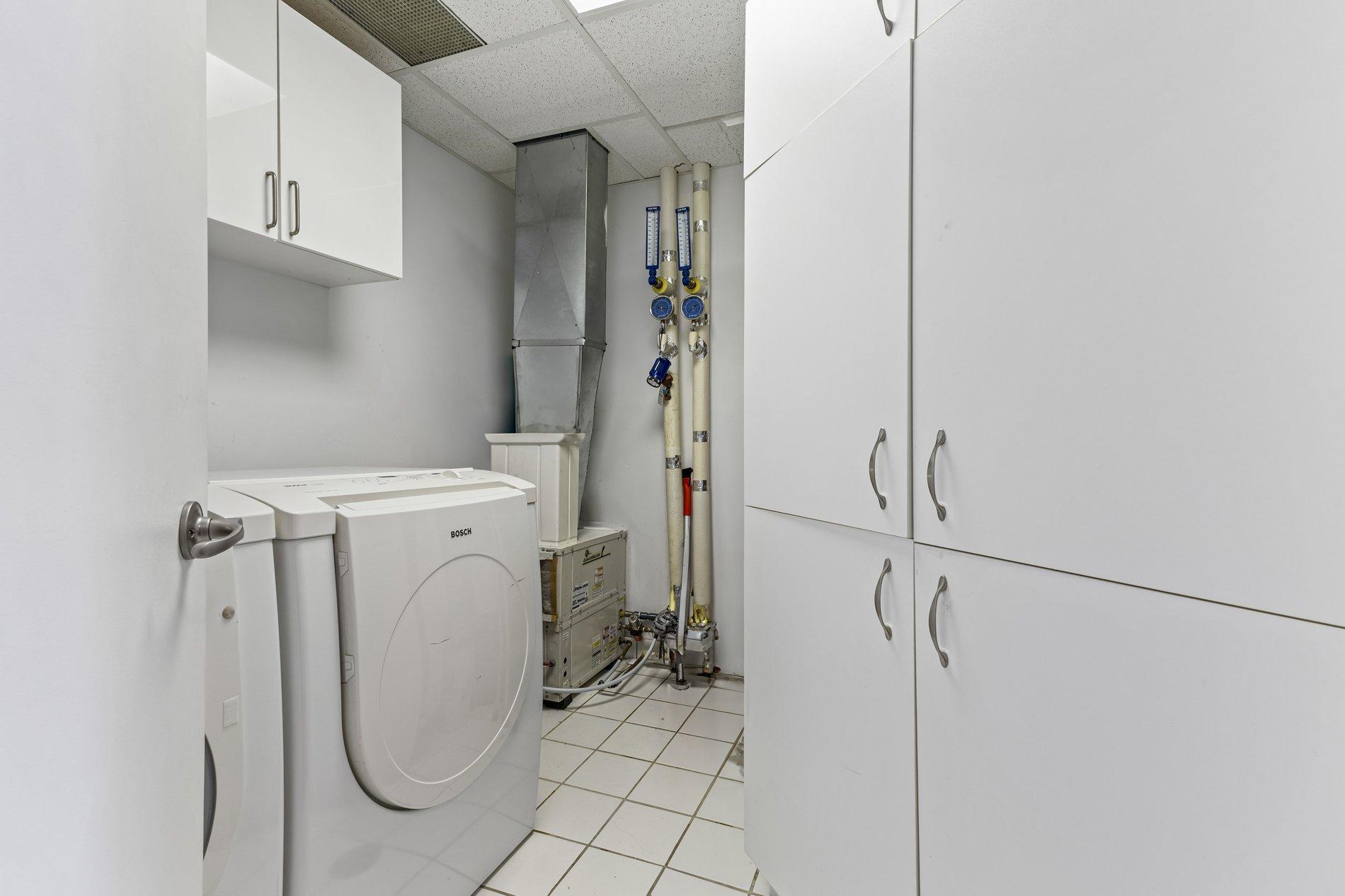 









2380


Av. Pierre-Dupuy

, 503,
Montréal (Ville-Marie),




QC
H3C6N3

