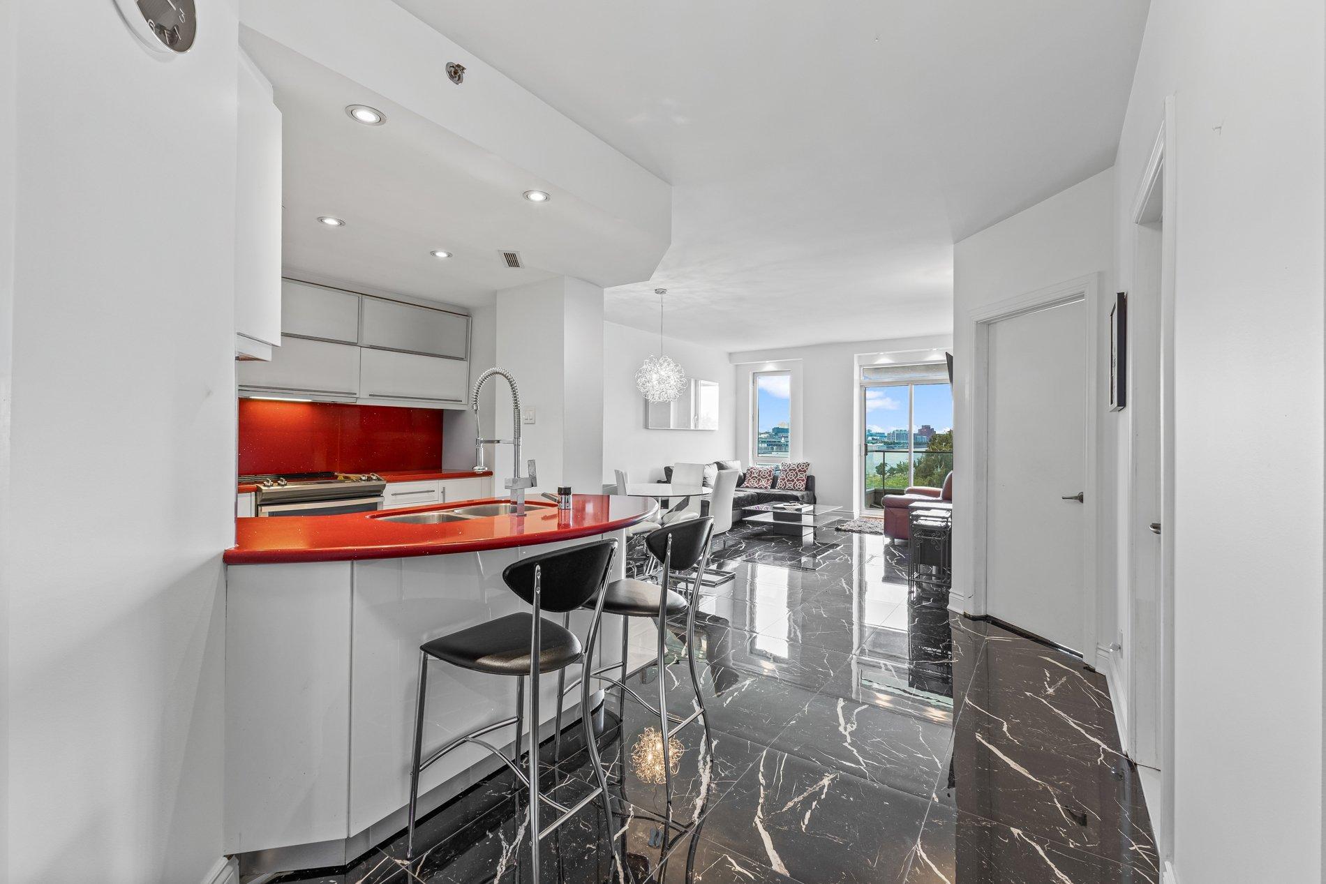 









2380


Av. Pierre-Dupuy

, 503,
Montréal (Ville-Marie),




QC
H3C6N3

